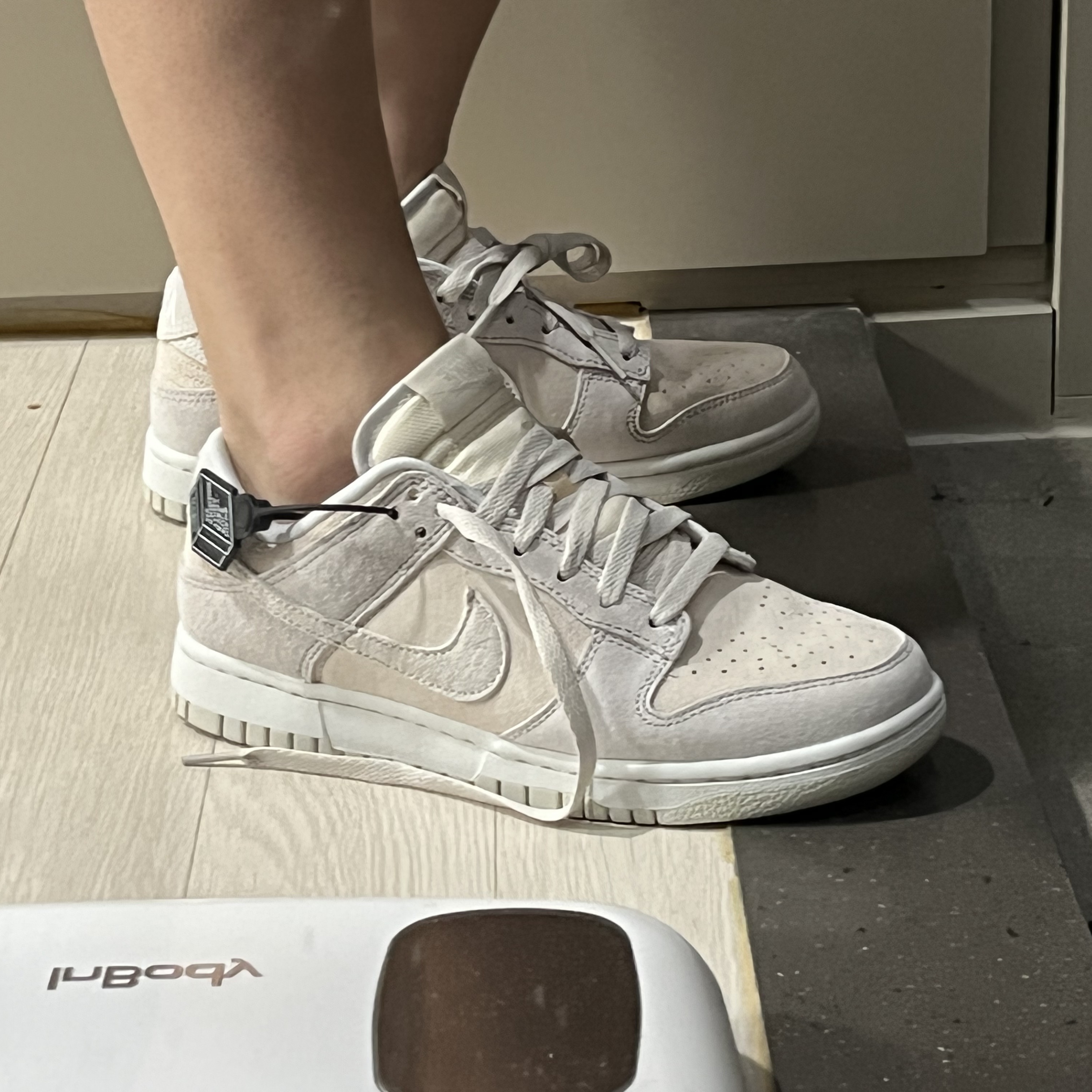 Nike Dunk Low Retro PRM Vast Grey 착용 스타일