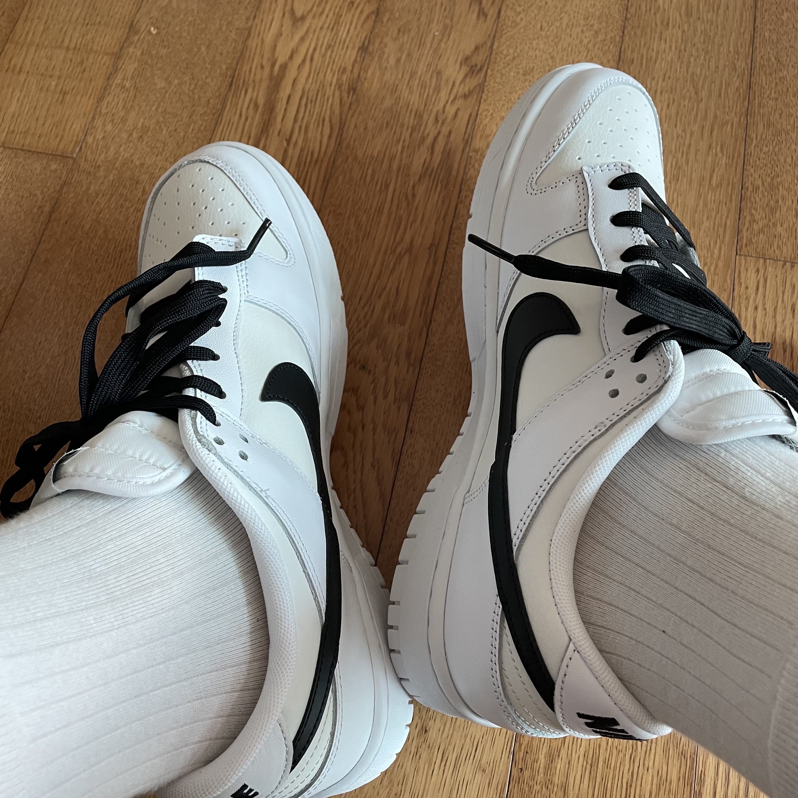 Nike Dunk Low Retro Summit White 착용 스타일