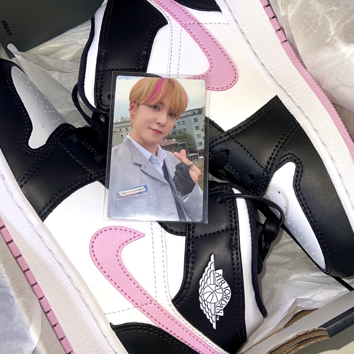 (GS) Jordan 1 Mid Light Arctic Pink 착용 스타일 - 1