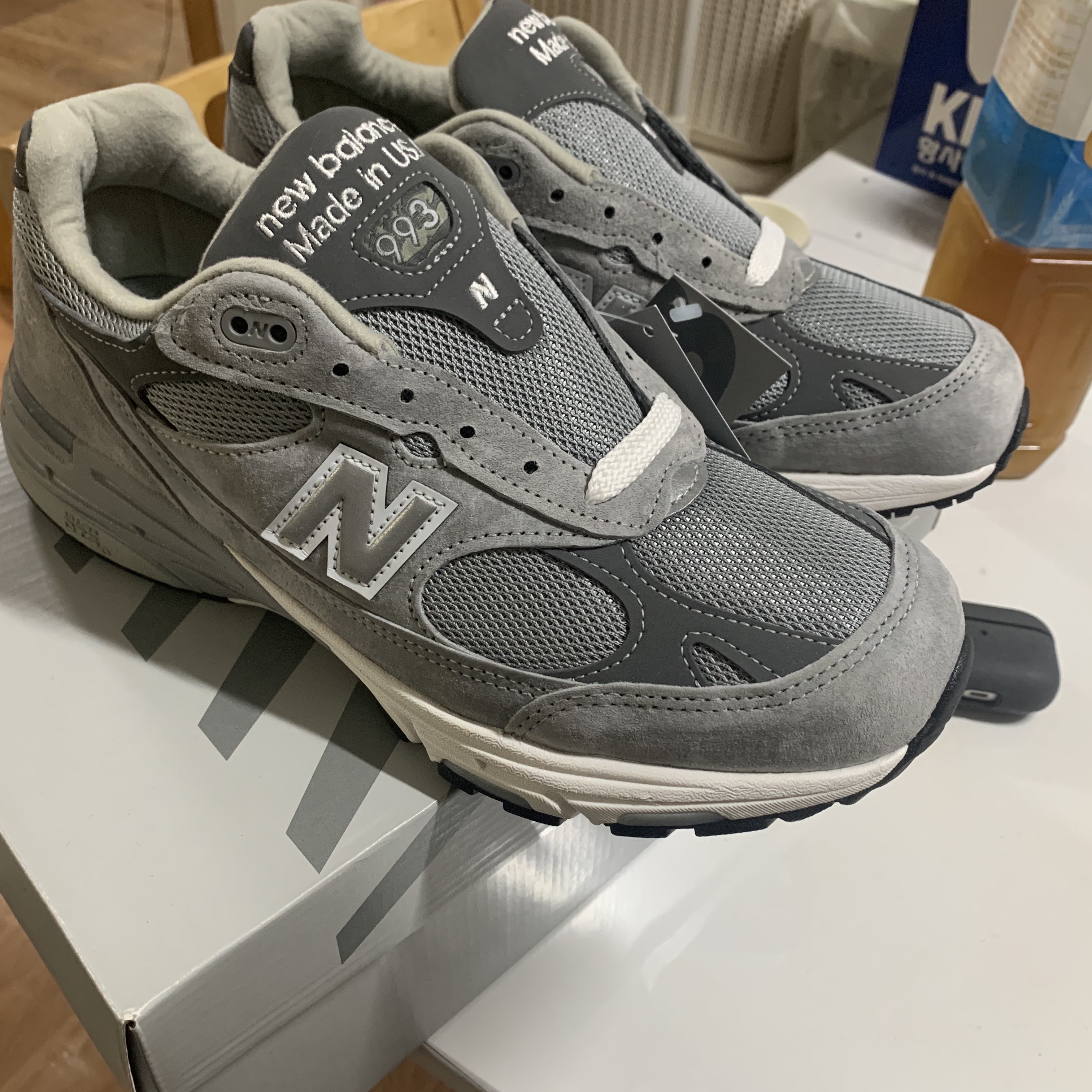 New Balance 993 Made in USA Grey - 2E Wide 착용 스타일