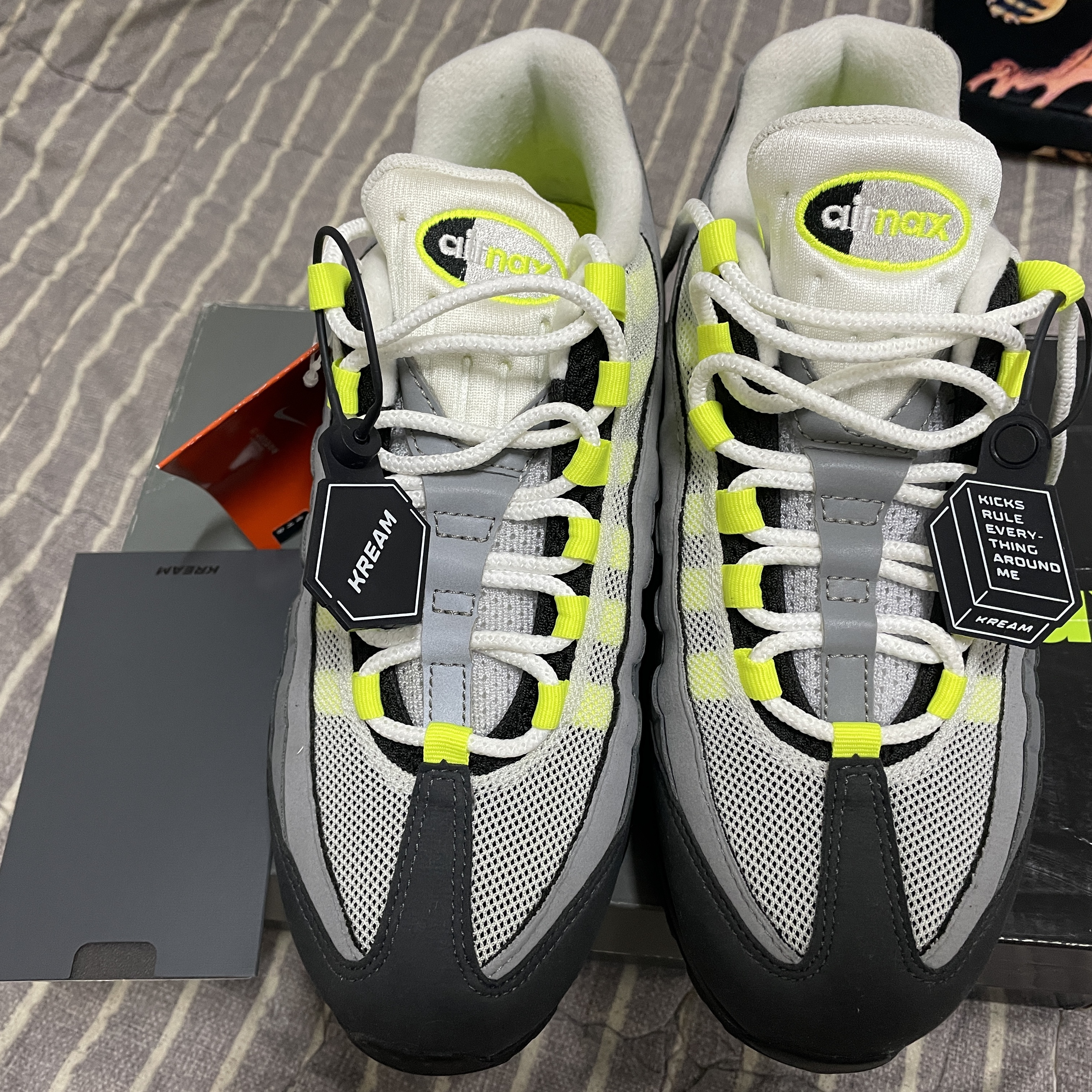 Nike Air Max 95 OG Neon Yellow 2020, Nike Dunk Low Retro Black 착용 스타일 - 3