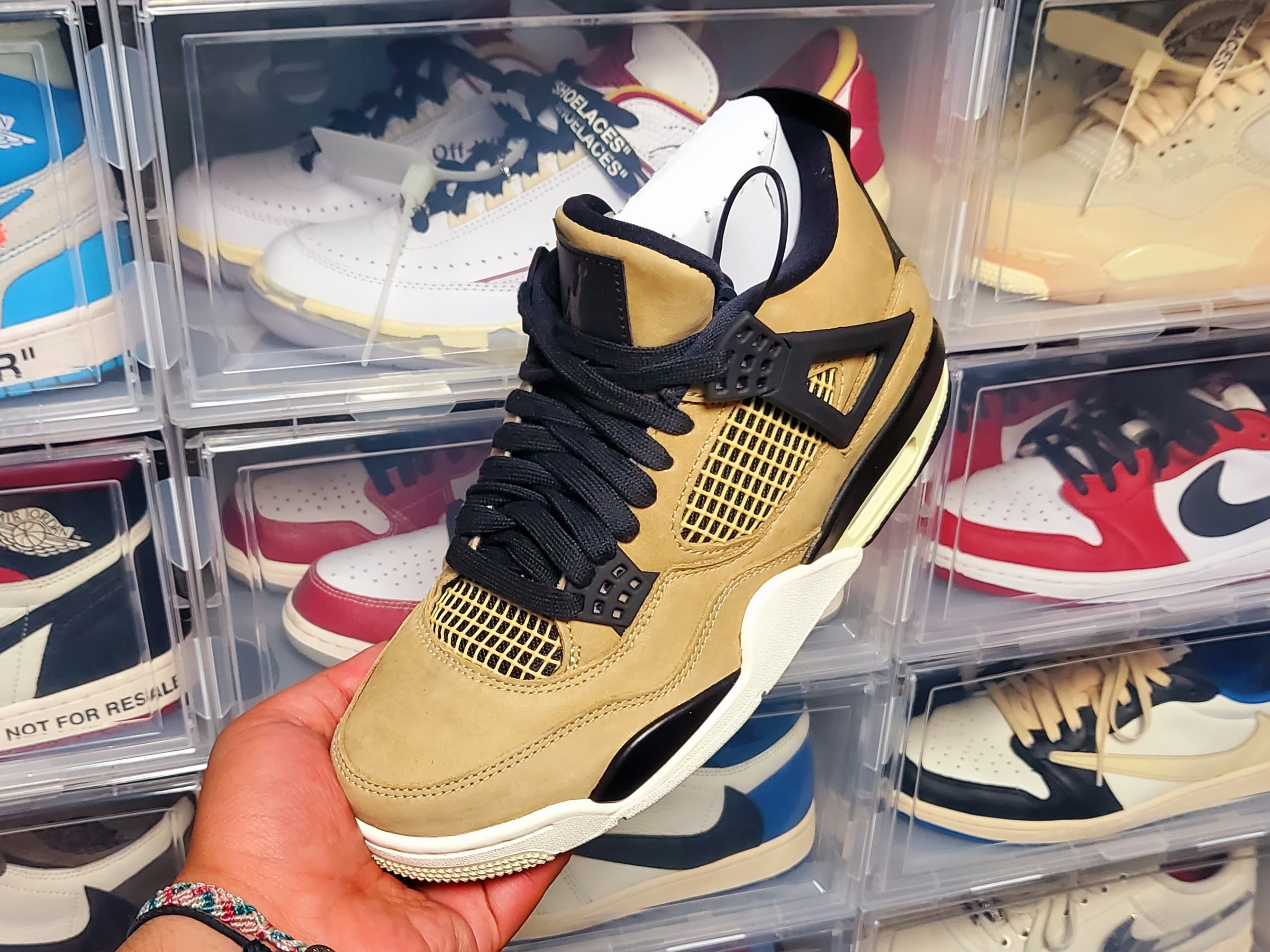 (W) Jordan 4 Retro Fossil 착용 스타일 - 1