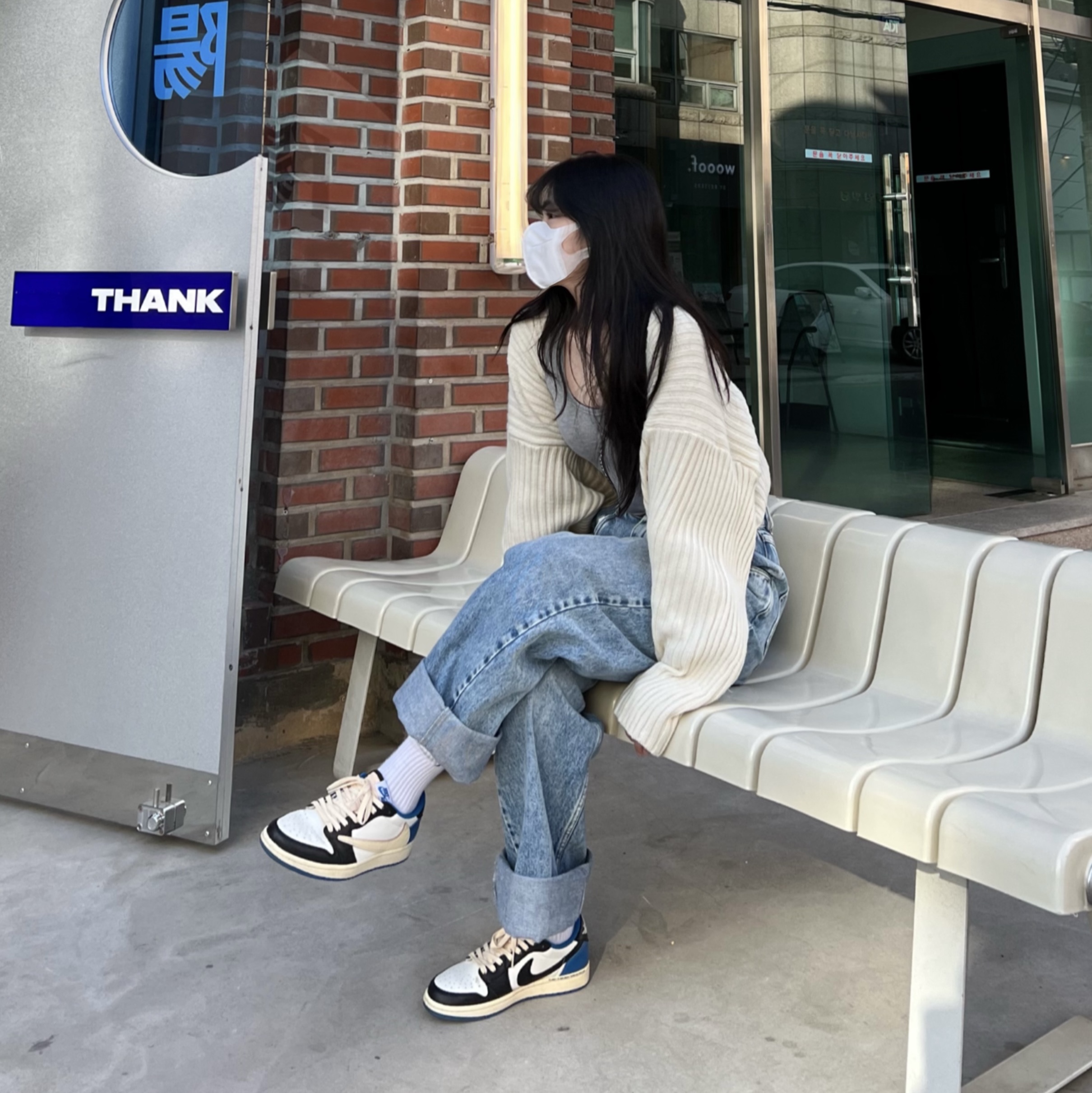 Jordan 1 x Travis Scott x Fragment Retro Low OG SP Military Blue 착용 스타일