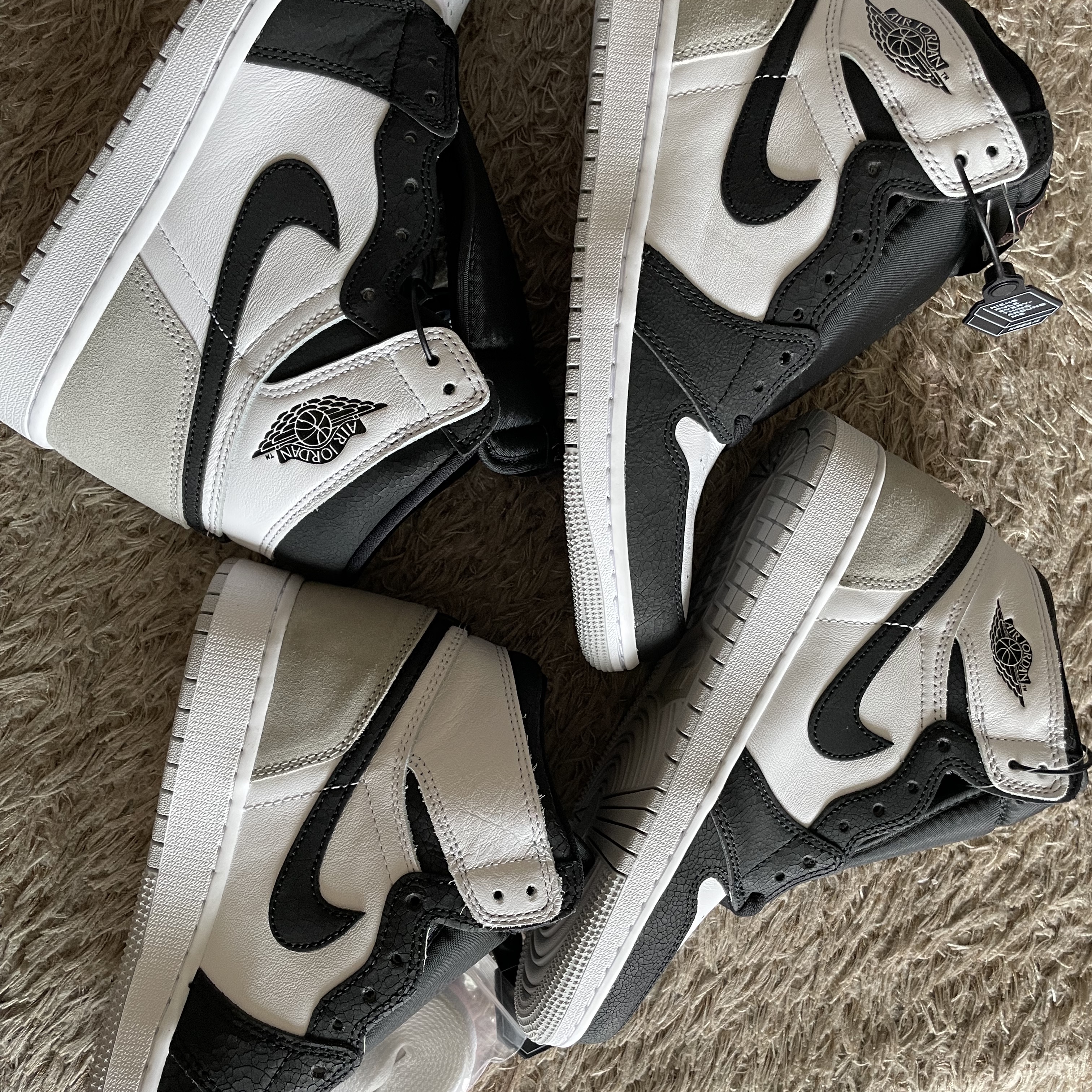 Jordan 1 Retro High OG Bleached Coral, (GS) Jordan 1 Retro High OG Bleached Coral 착용 스타일 - 3