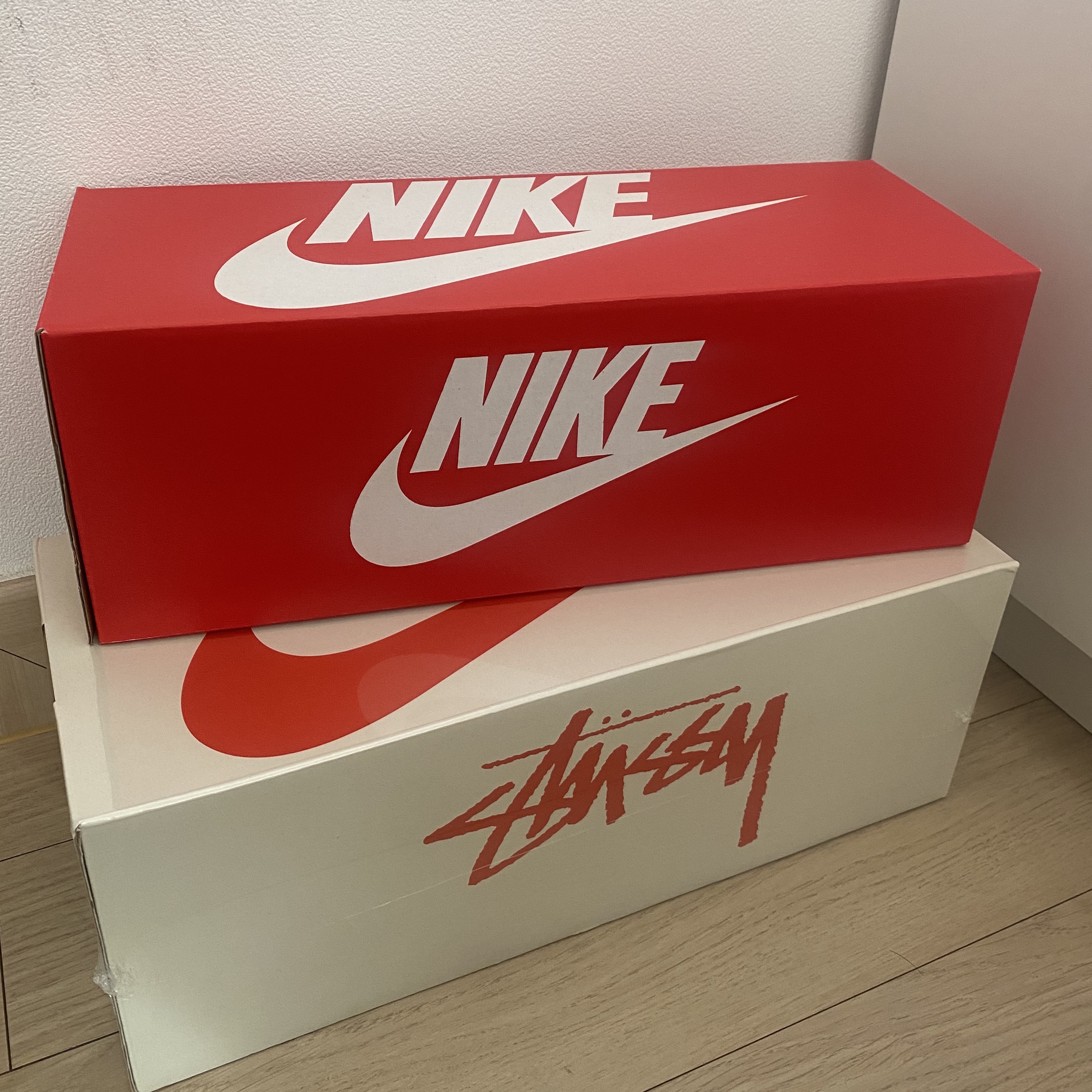 Nike x Stussy Benassi Slide Black, Nike x Stussy Benassi Slide Off Noir 착용 스타일 - 2