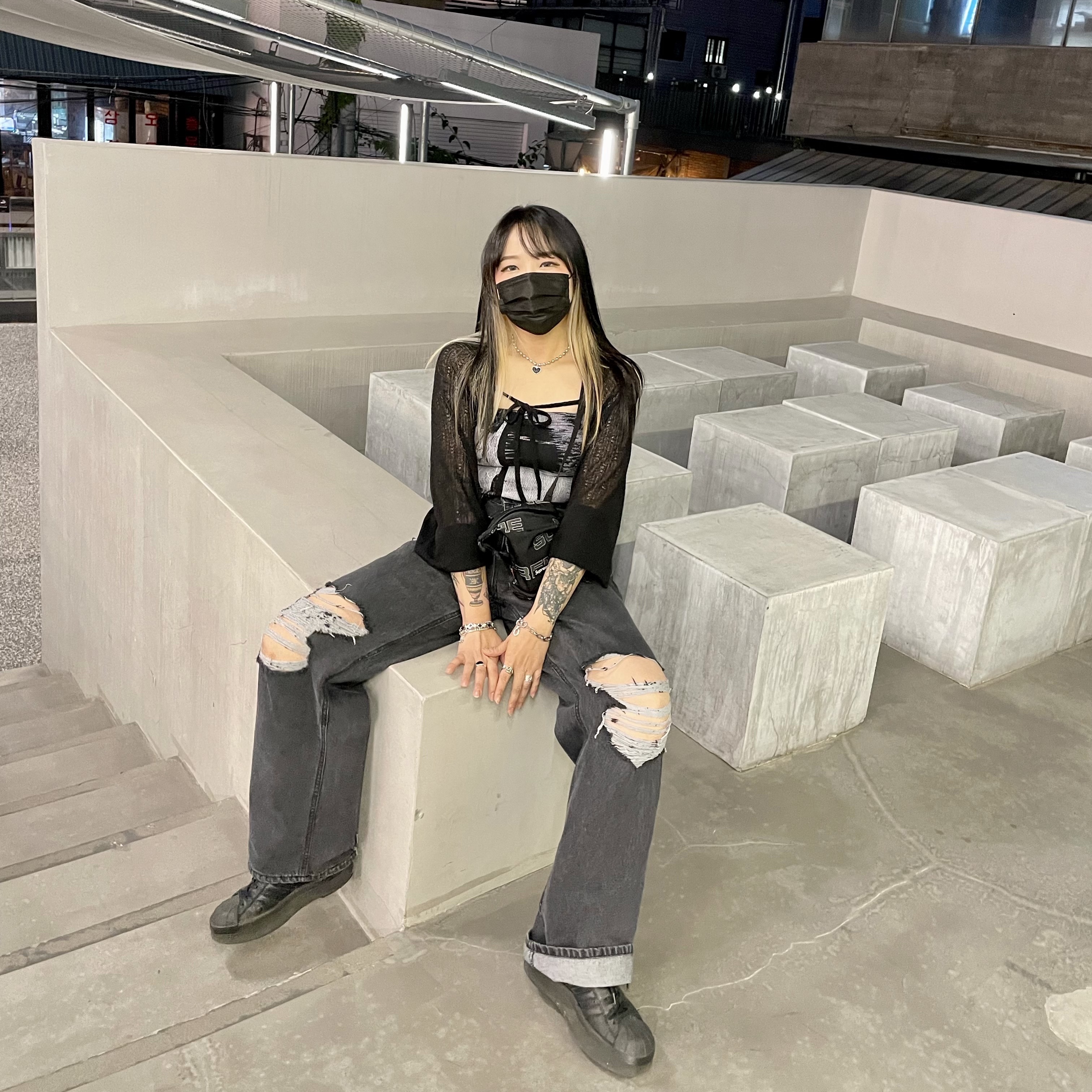 Adidas x Rick Owens Mastodon Pro Model Triple Black, Supreme Neck Pouch Black - 21FW 착용 스타일 - 1