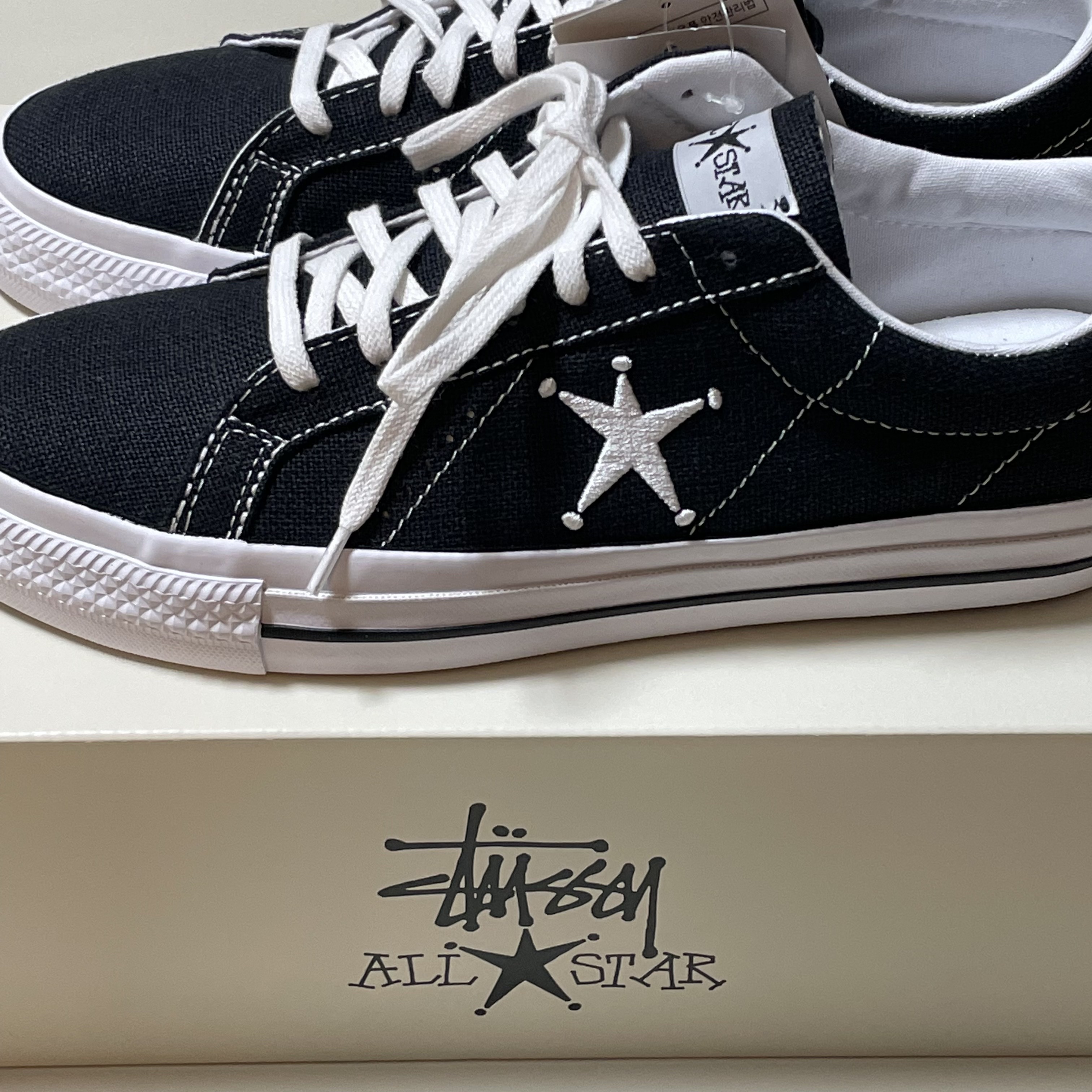 Converse x Stussy One Star Ox Black 착용 스타일 - 4