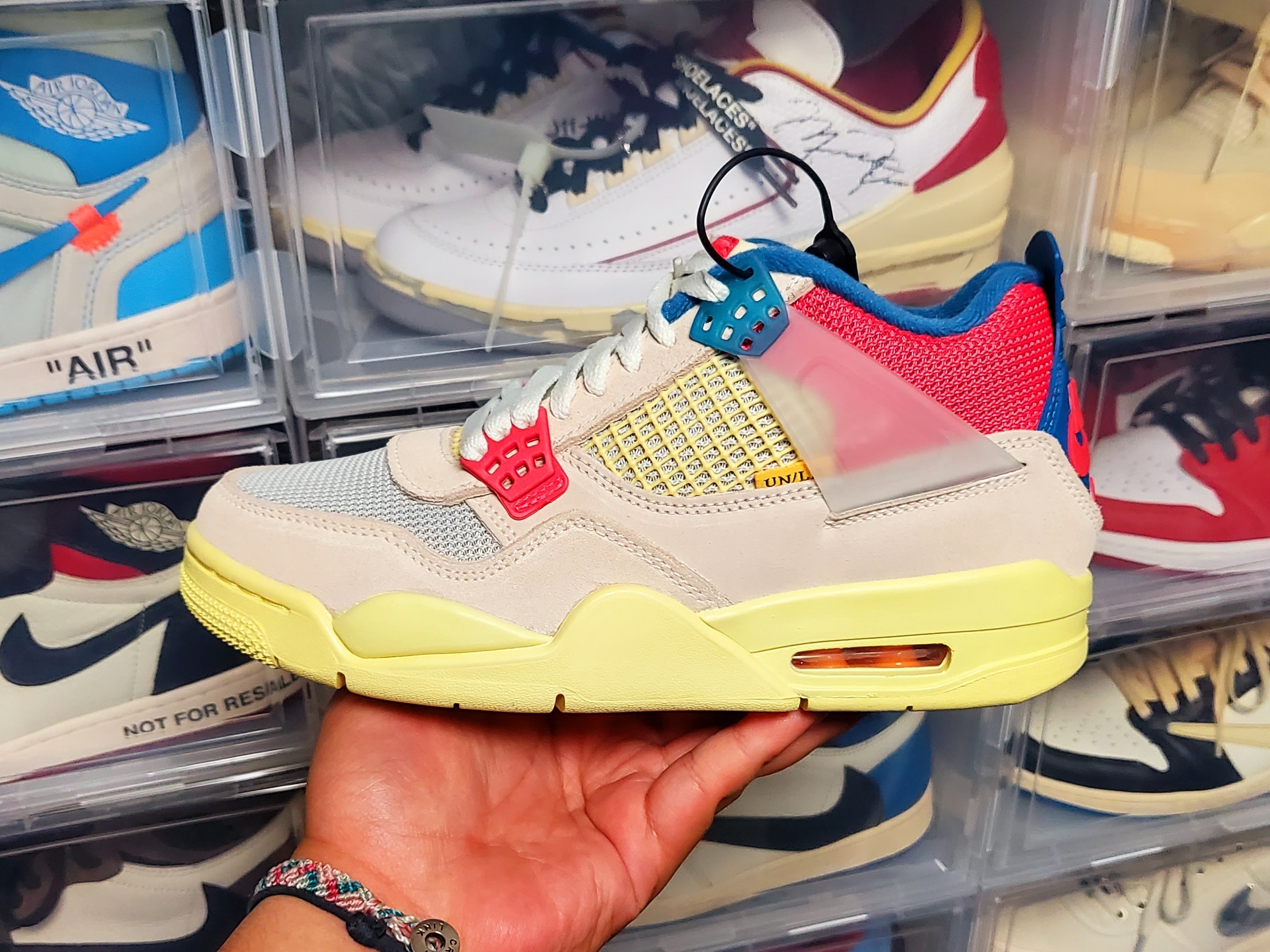 Jordan 4 x Union Retro Guava Ice 착용 스타일 - 2