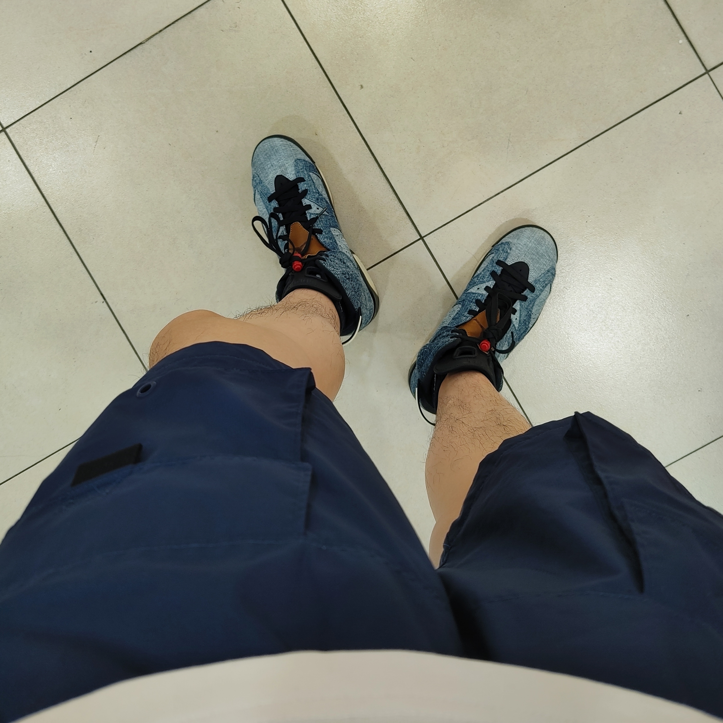 Jordan 6 Retro Washed Denim 착용 스타일