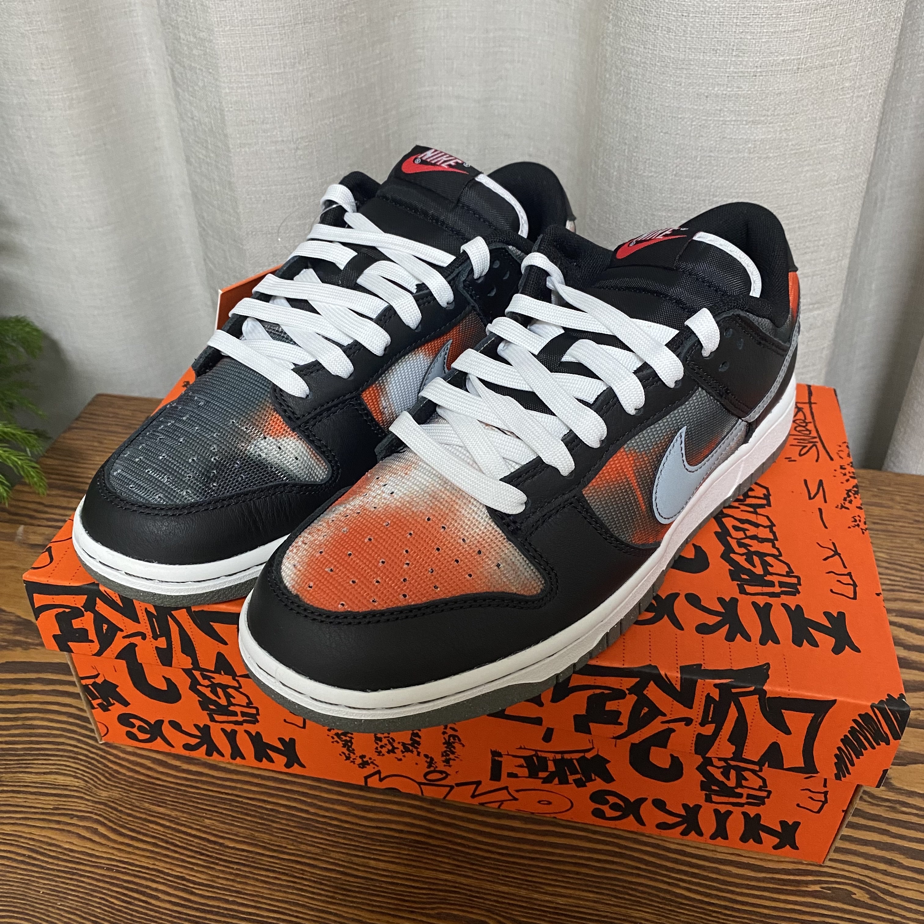 Nike Dunk Low Retro PRM Black and Tumbled Grey 착용 스타일 - 1