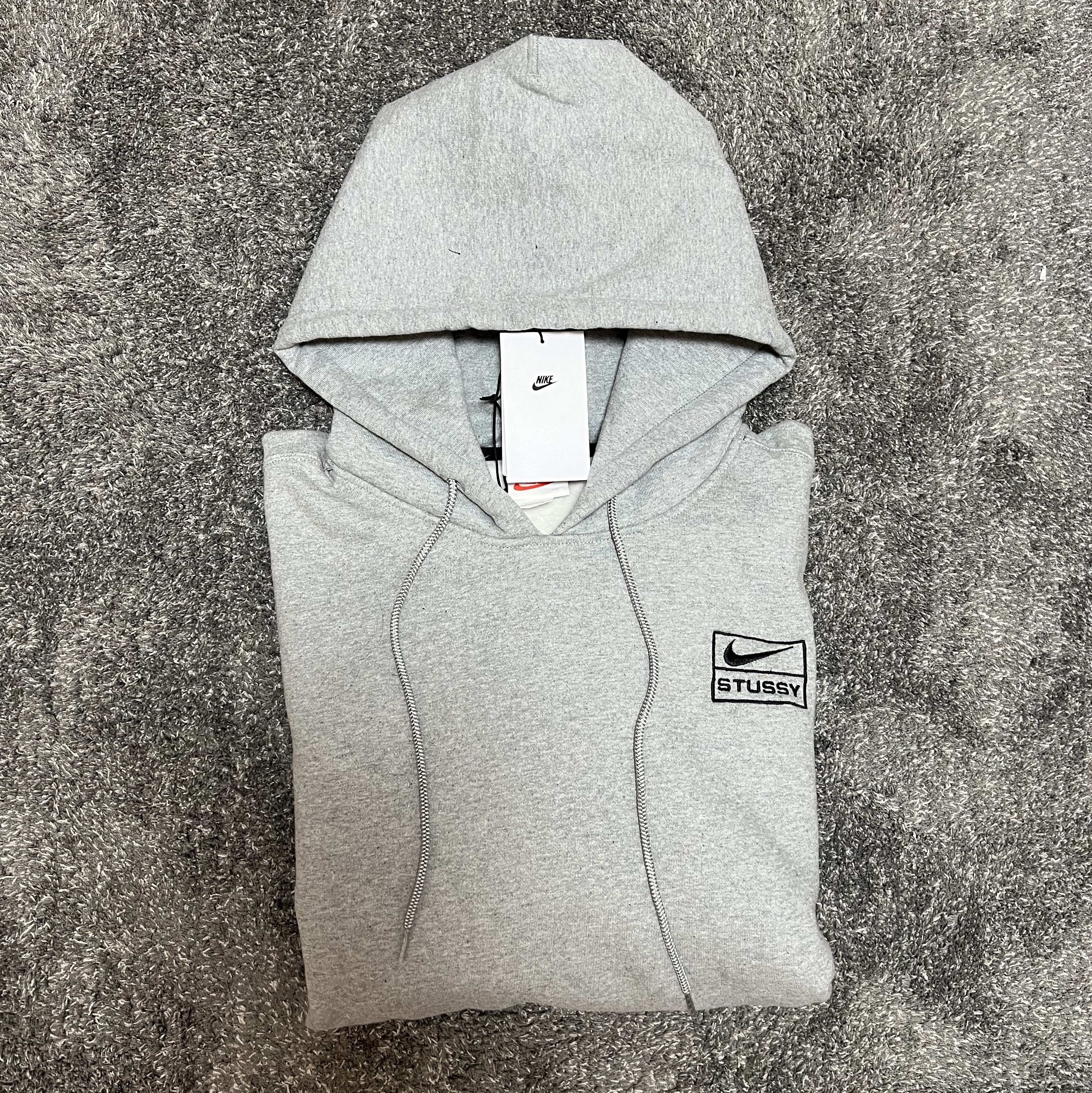 Nike x Stussy NRG RA Pullover Hoodie Dark Grey Heather (DJ9488-063) 착용 스타일