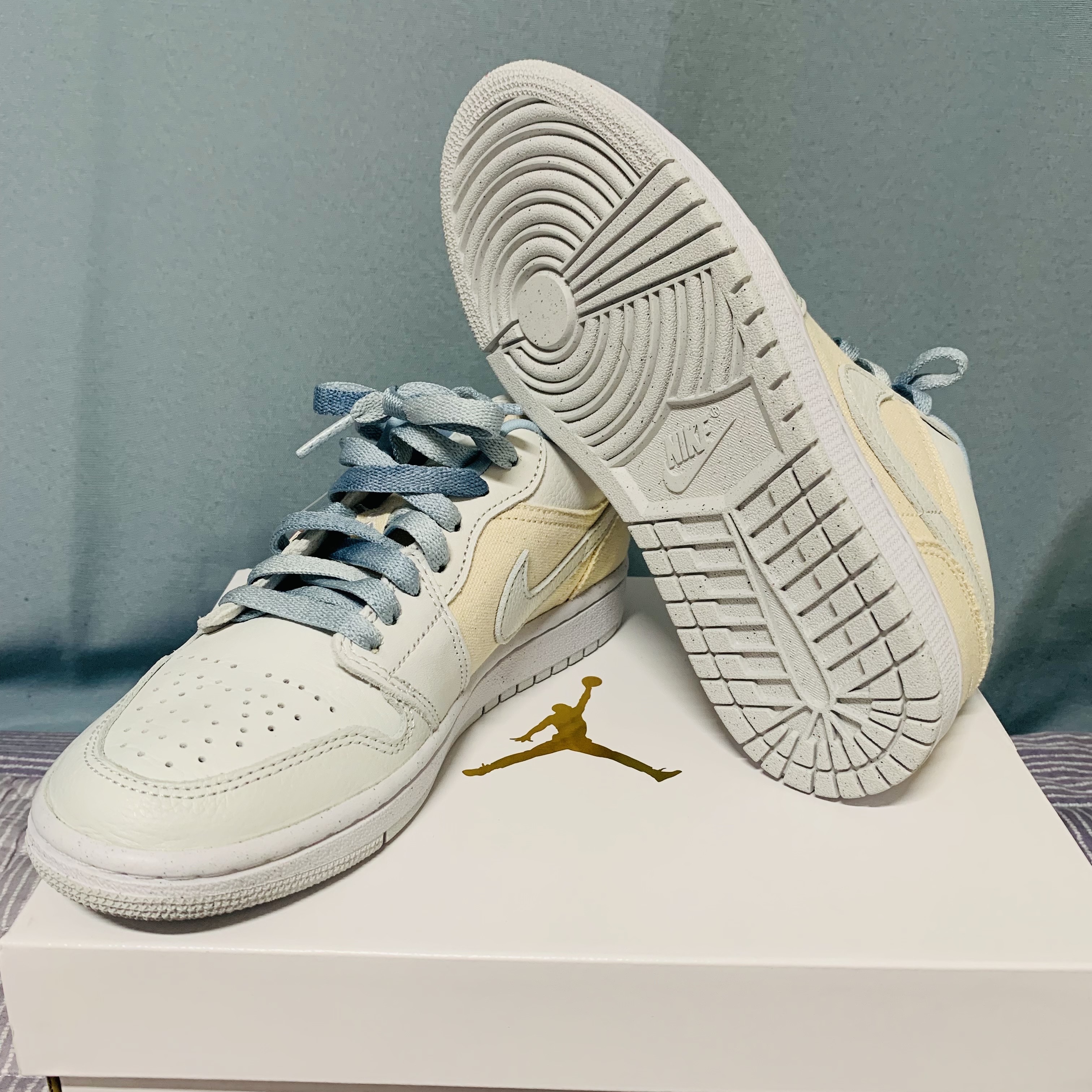 (W) Jordan 1 Low Canvas 착용 스타일 - 1