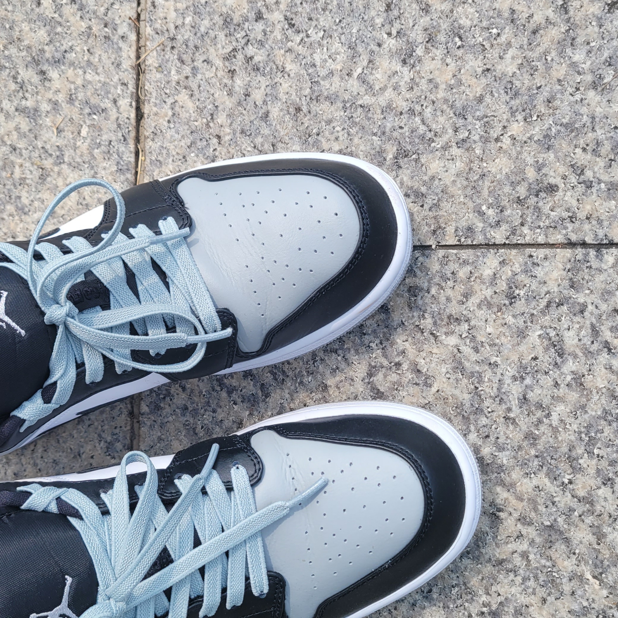 Jordan 1 Low Light Smoke Grey Black 착용 스타일 - 2