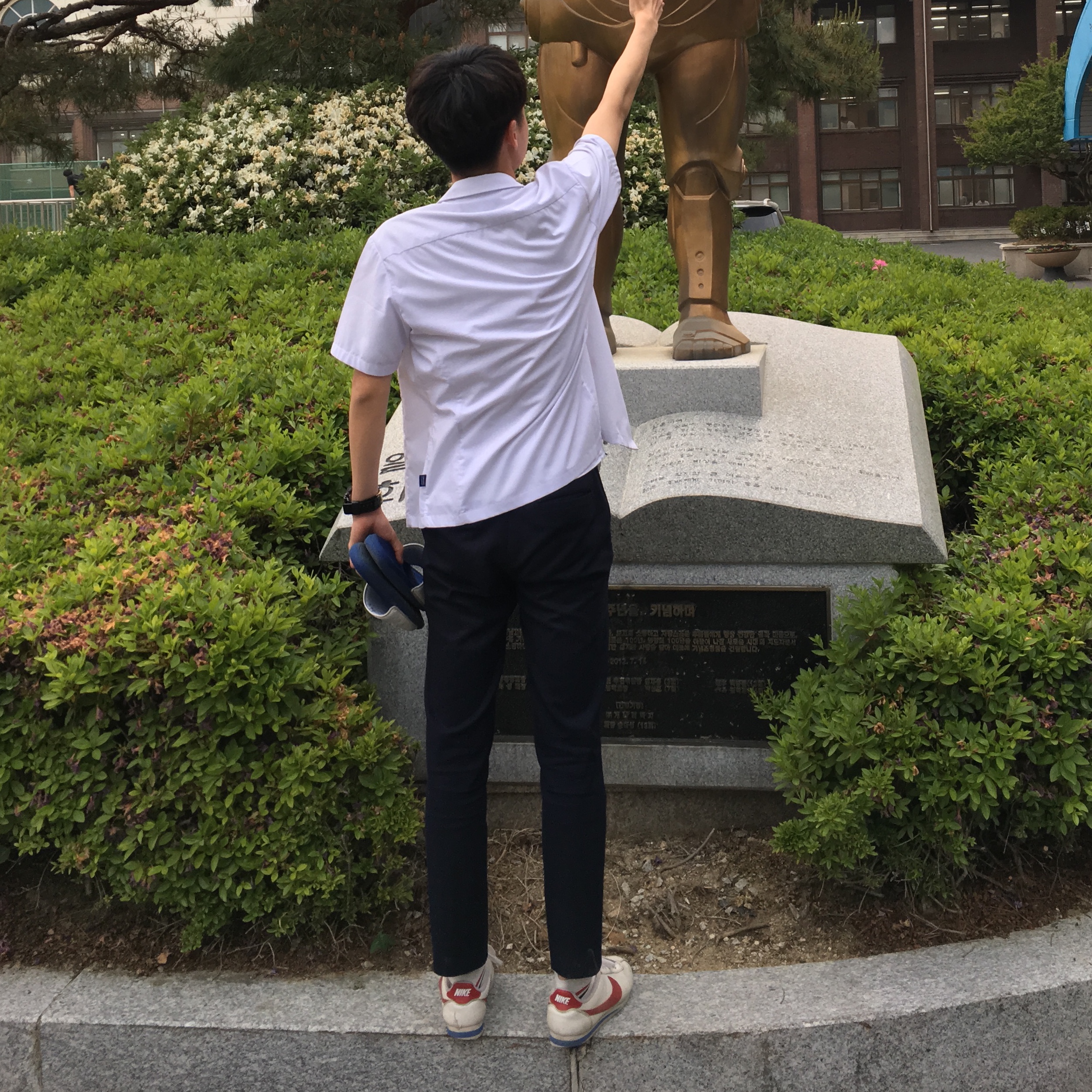 Nike Classic Cortez Forrest Gump 2017 착용 스타일
