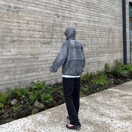 37%割引グレイ系,L大きい割引 STUSSY WAVE DYE BEACH SHELL グレー L クリスマス特集2020 STUSSY WAVE SHELL BEACH DYE パーカー