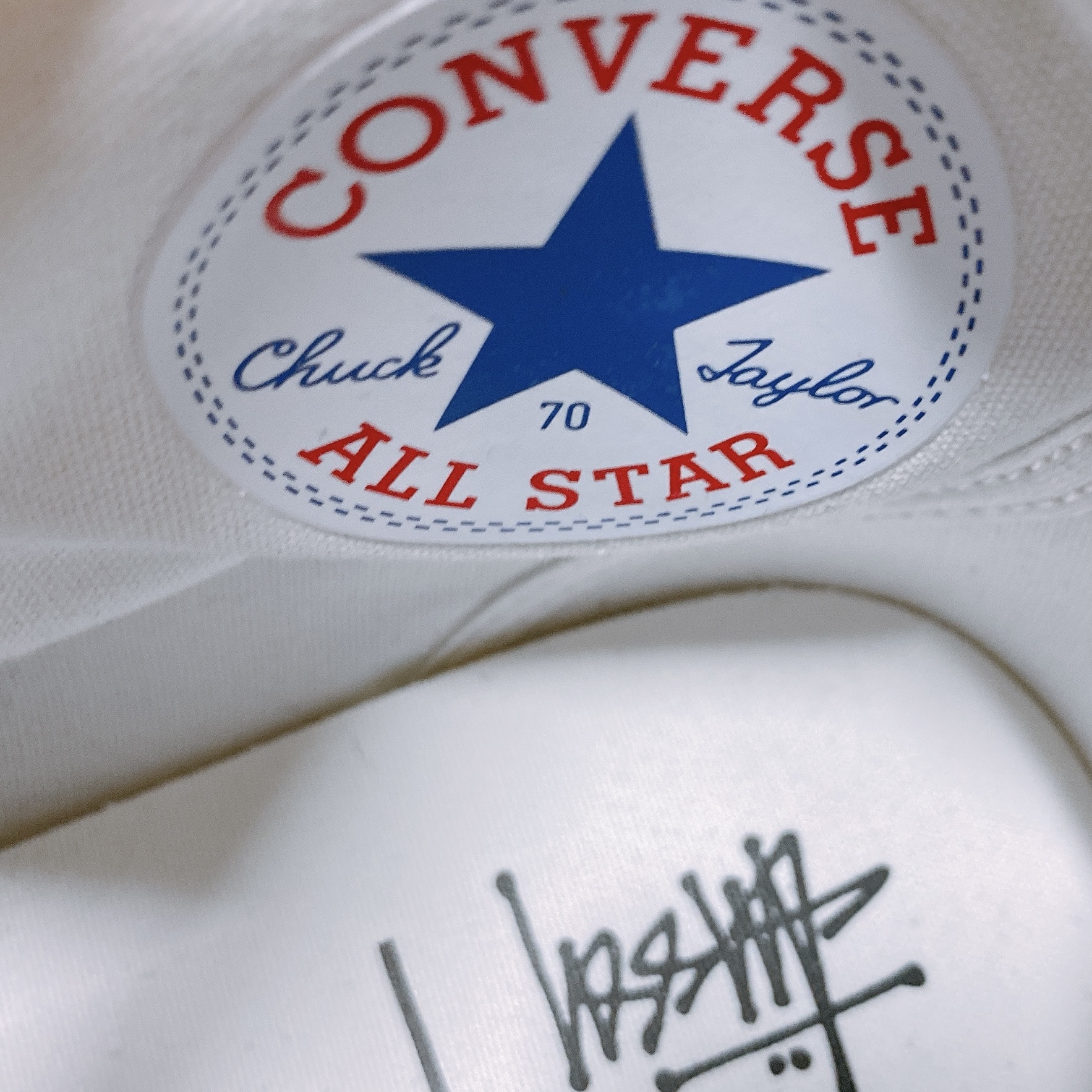 Converse x Stussy Chuck 70 High Black 착용 스타일 - 3