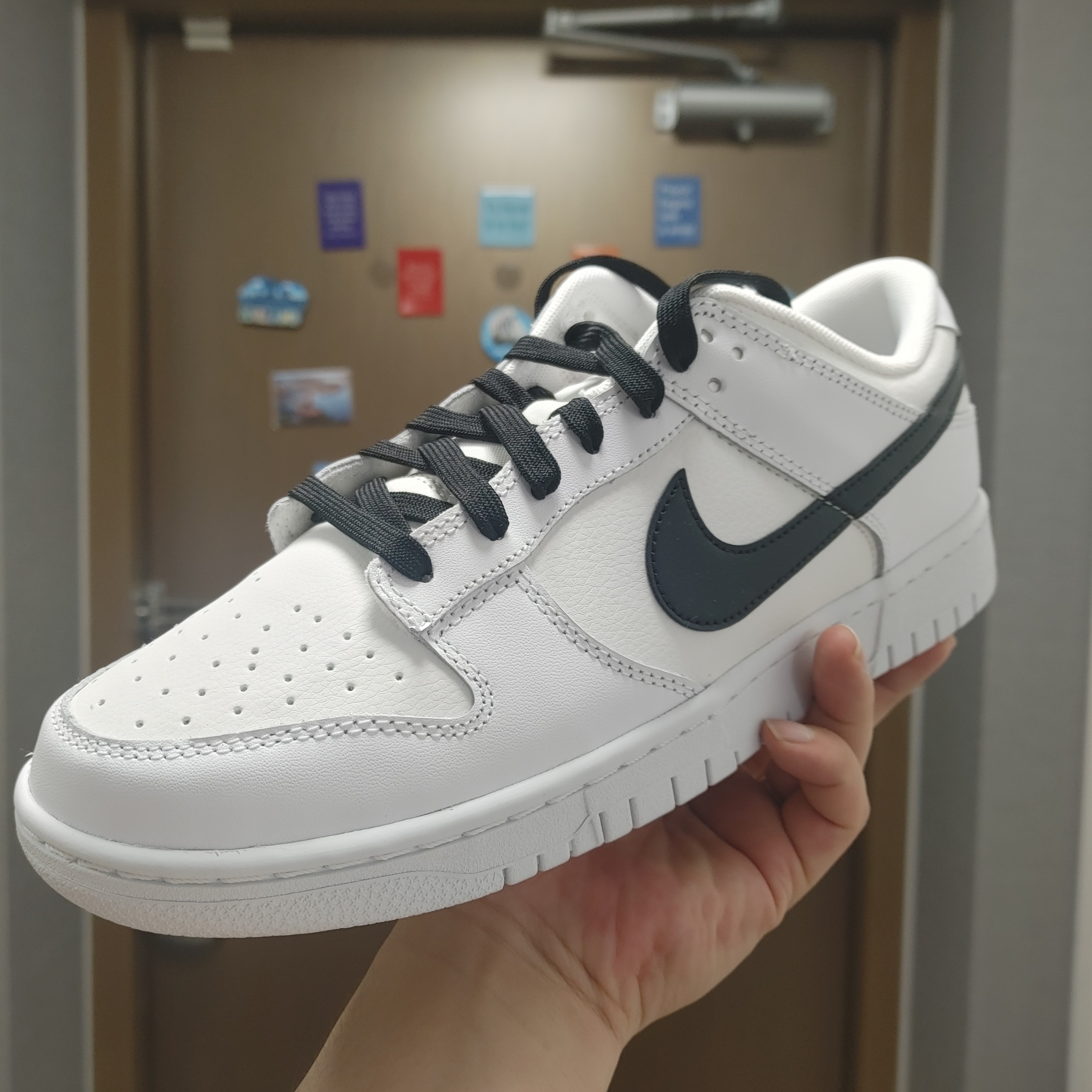 Nike Dunk Low Retro Summit White 착용 스타일