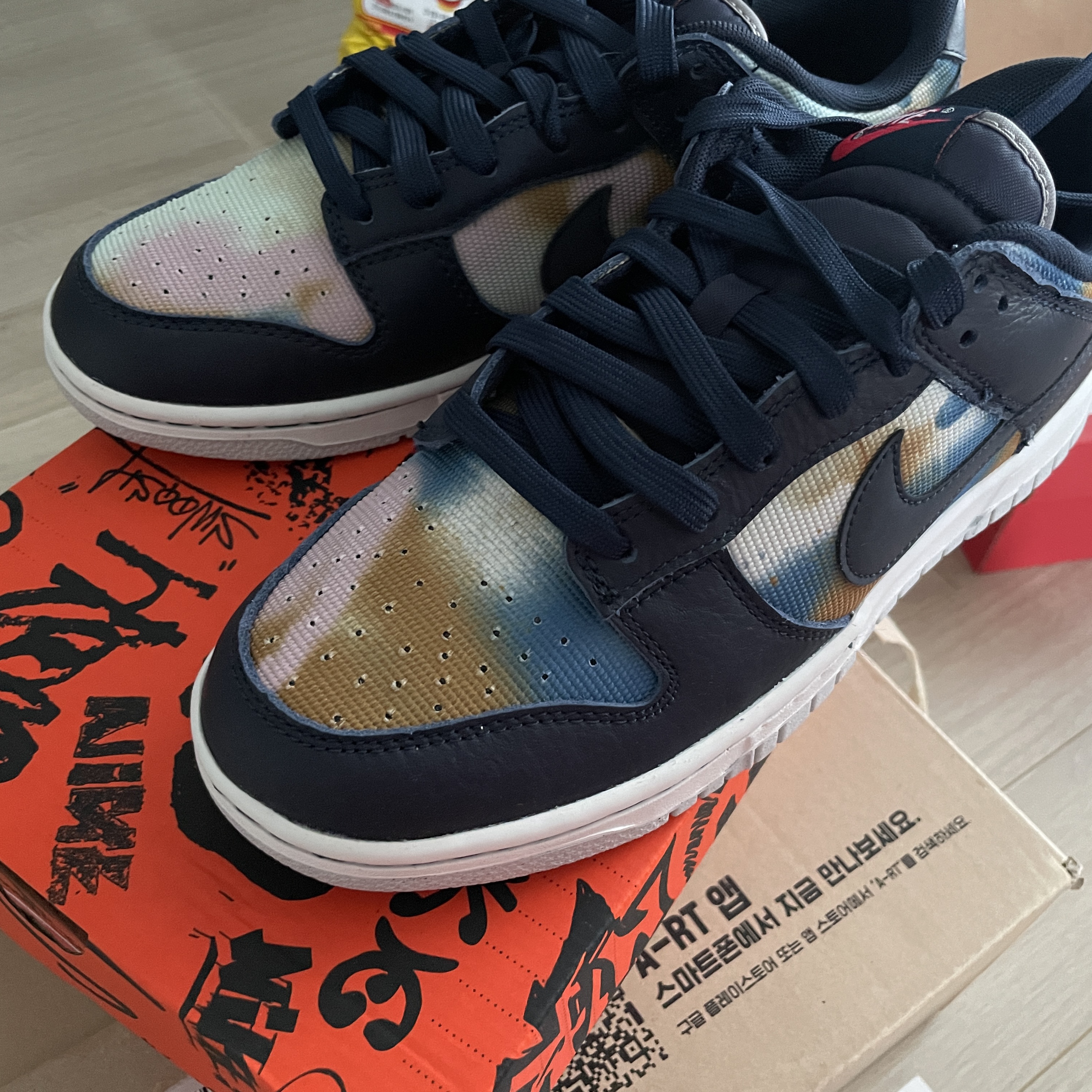 Nike Dunk Low Retro PRM Obsidian Graffiti 착용 스타일 - 1