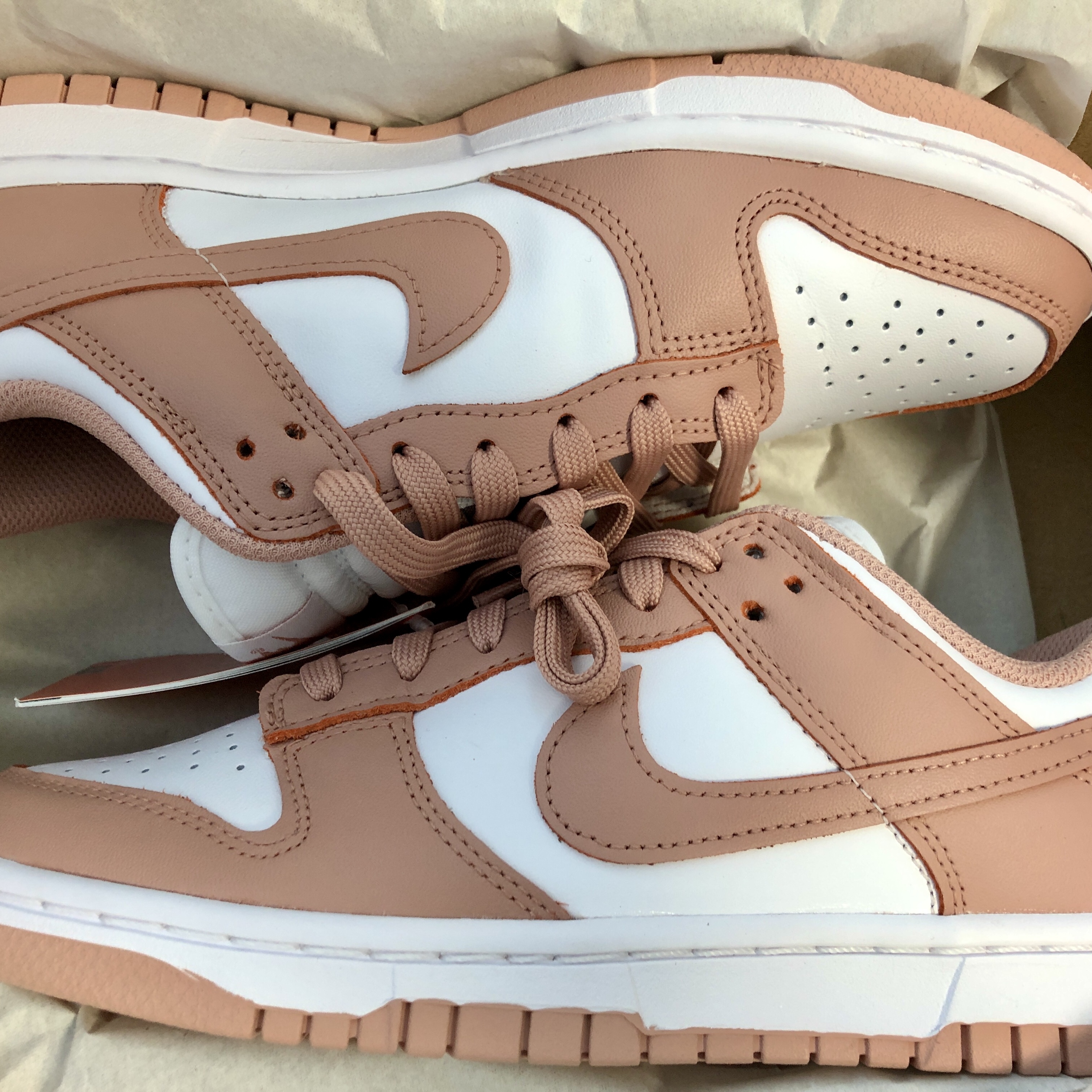 (W) Nike Dunk Low Rose Whisper 착용 스타일