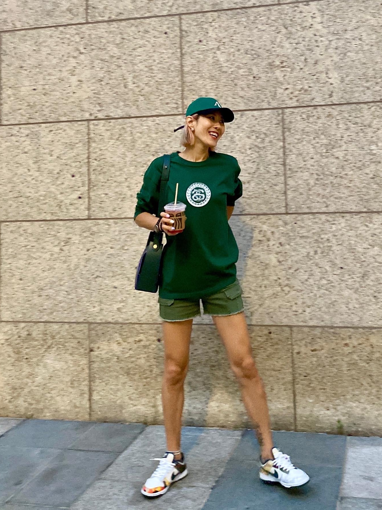 Nike x Stussy Big Swoosh LS T-Shirt Green - US/EU, Nike x Stussy Big Swoosh LS T-Shirt Green - Asia 착용 스타일 - 1