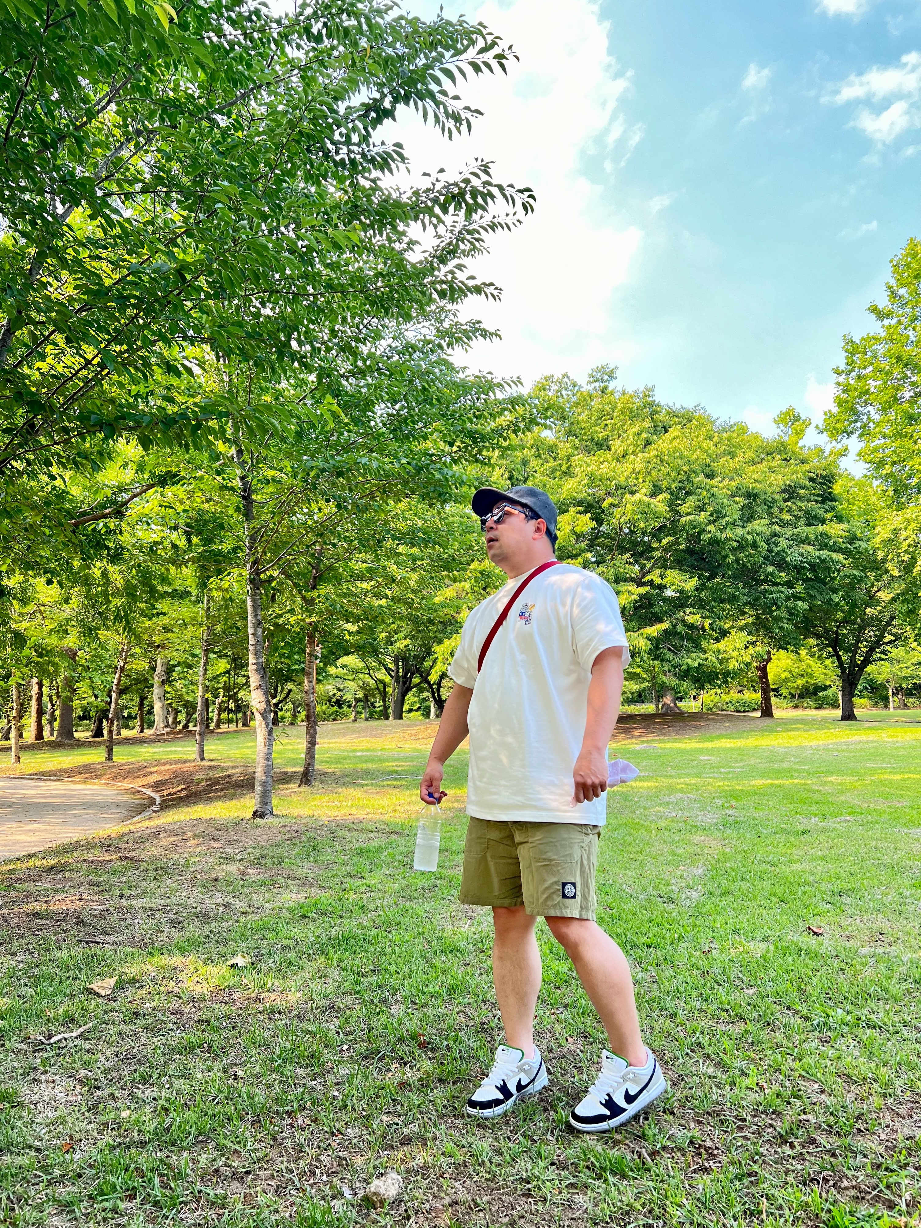 Nike SB Dunk Low Pro Chlorophyll, Ader Error Space 1.0 Hongdae T-Shirt White 착용 스타일
