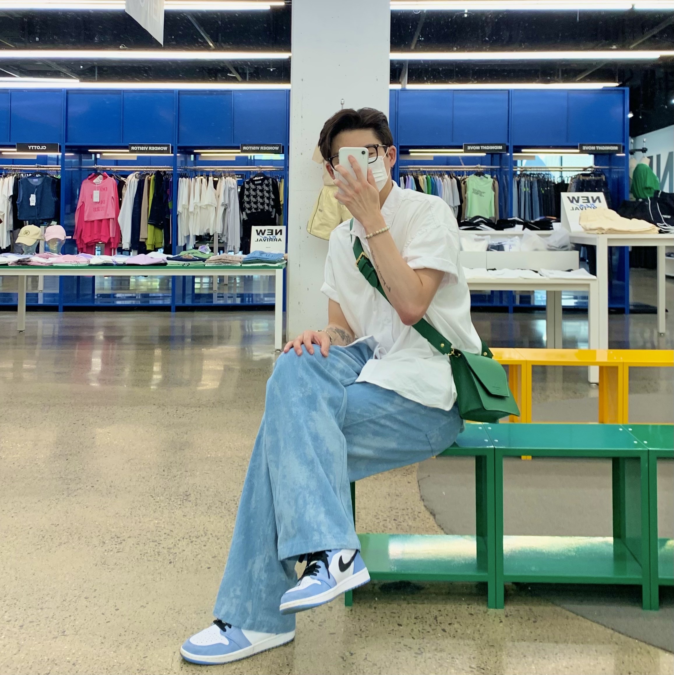 Jordan 1 Retro High OG University Blue 착용 스타일