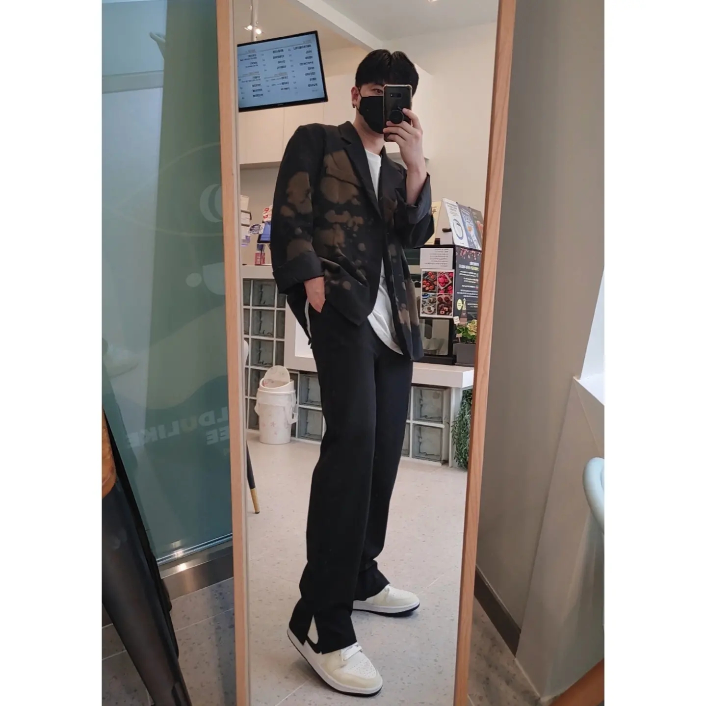 (W) Jordan 1 Mid Coconut Milk 착용 스타일 - 4