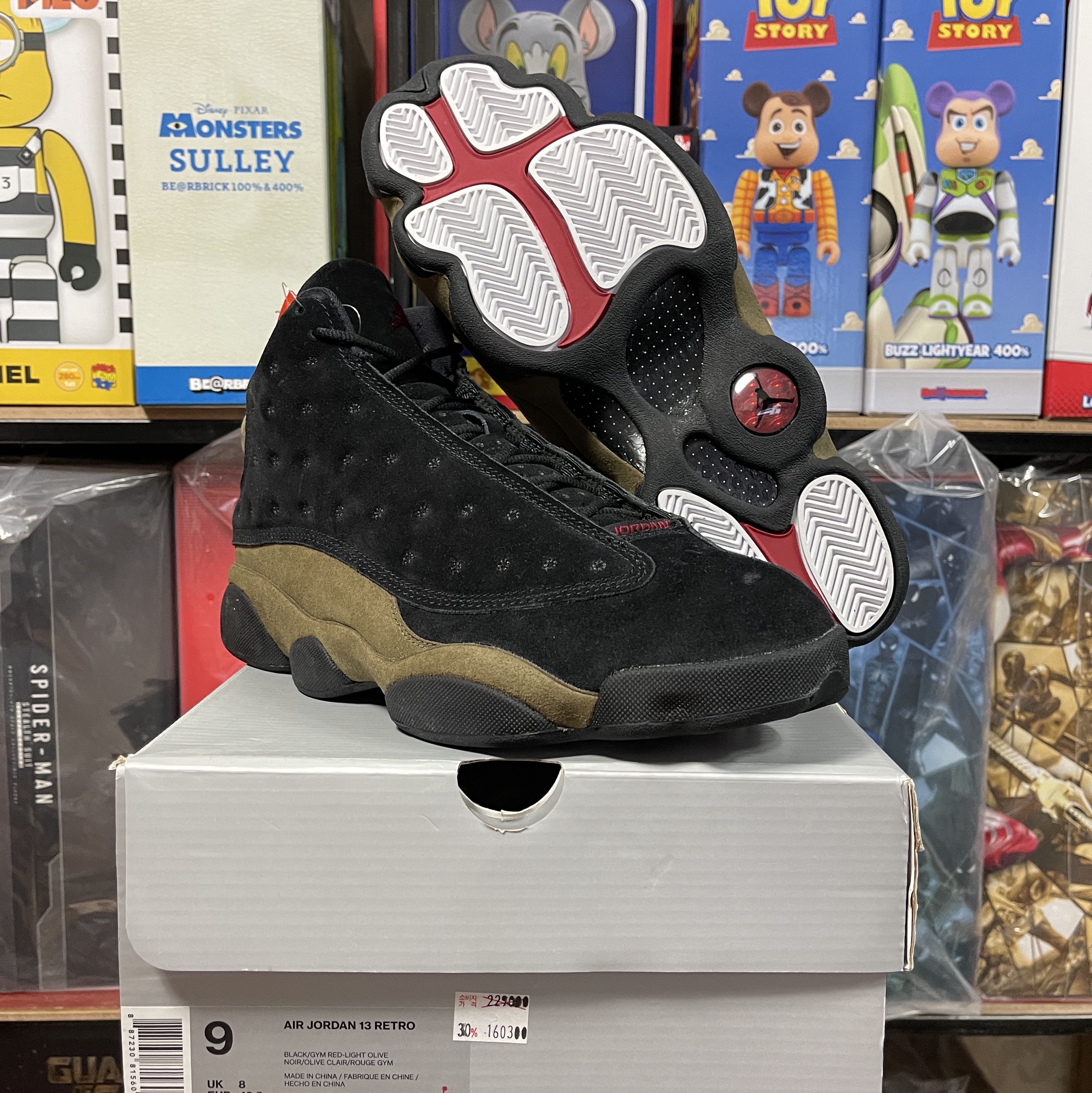 Jordan 13 Retro Olive 착용 스타일