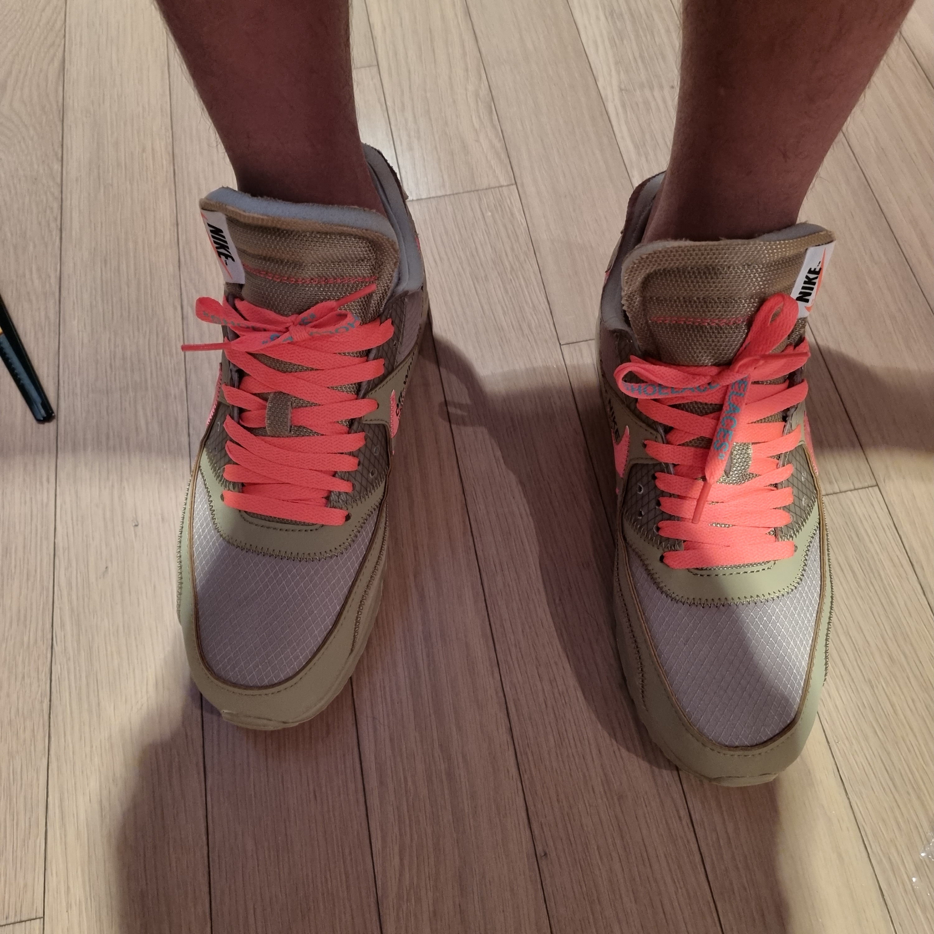 Nike x Off-White Air Max 90 V2 Desert Ore 착용 스타일 - 3