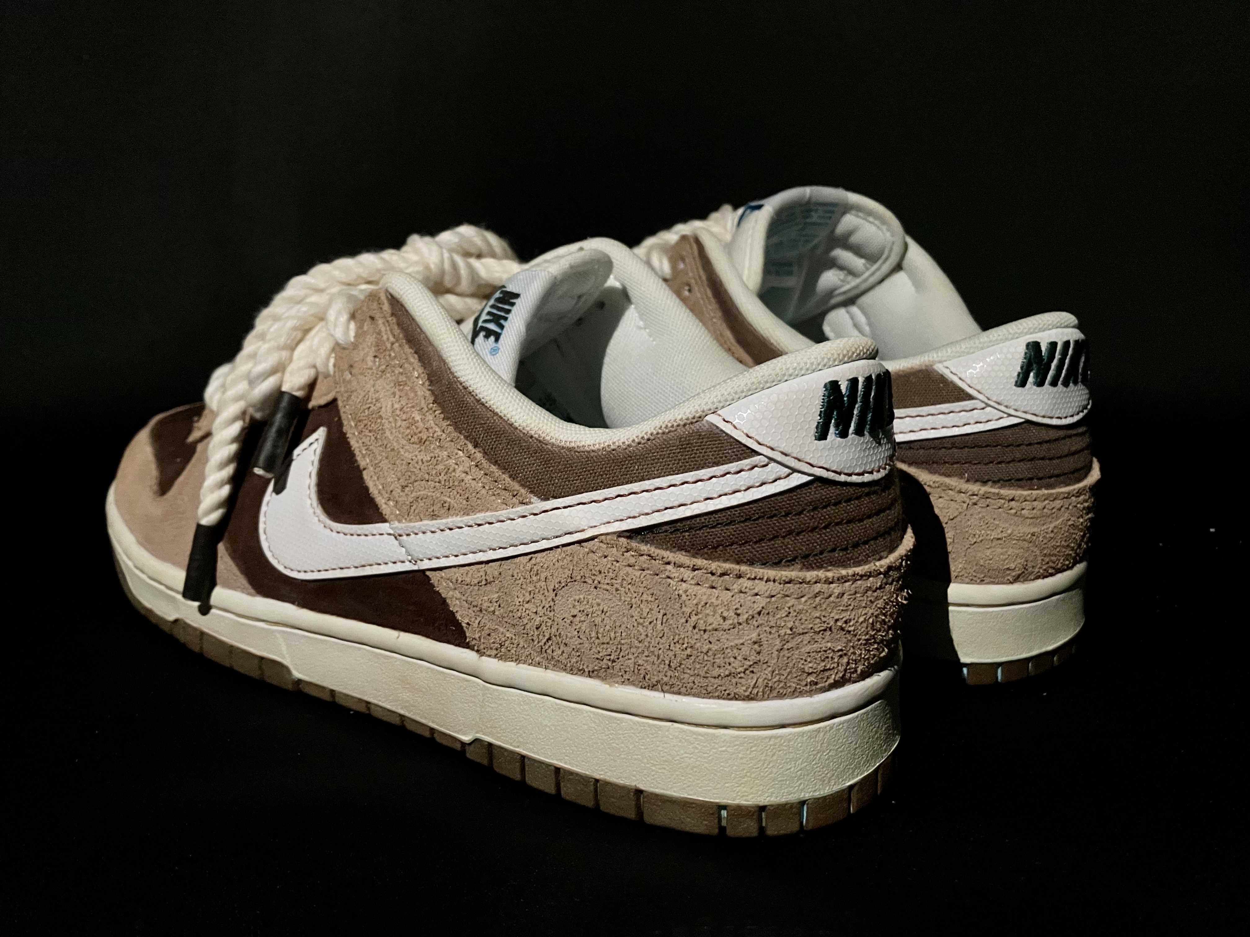 Nike Dunk Low Retro SE Barber Shop Grey 착용 스타일 - 2