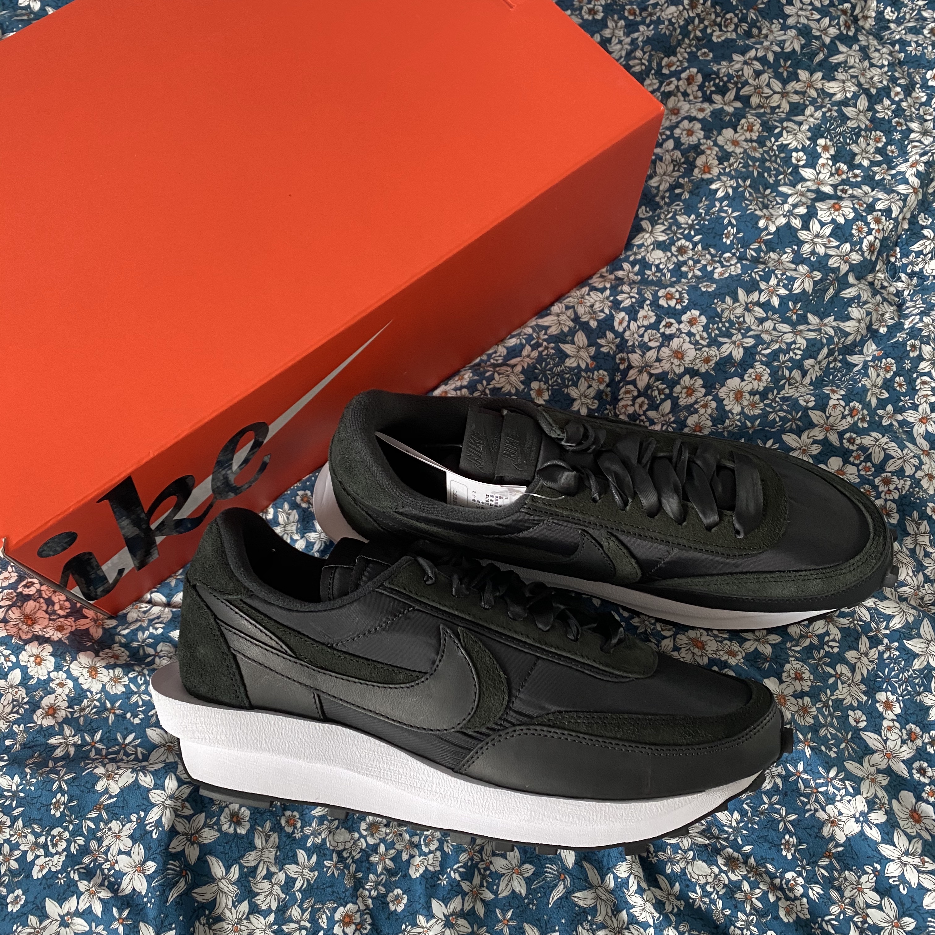 Nike x Sacai LDWaffle Black Nylon 착용 스타일