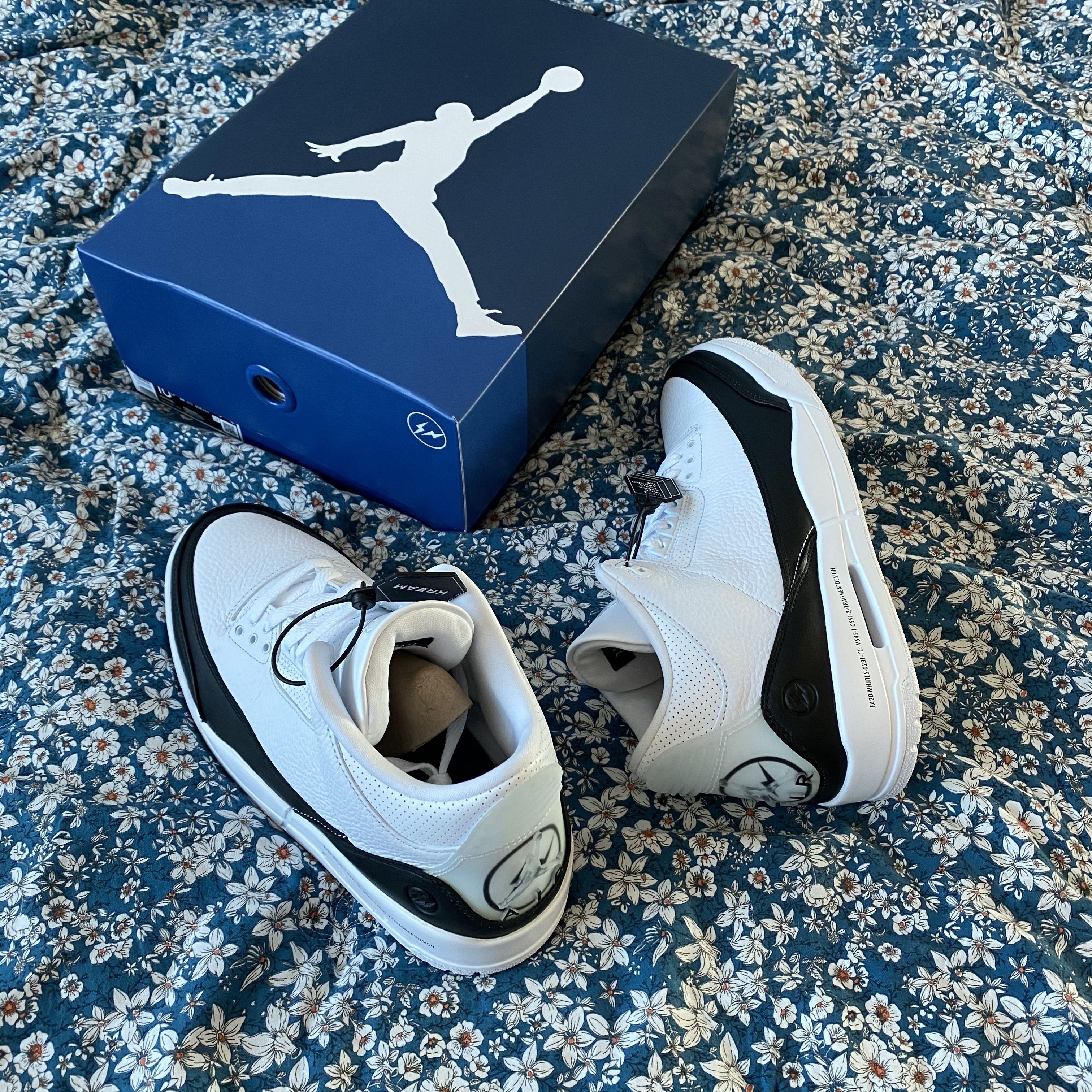 Jordan 3 x Fragment Retro SP White Black 착용 스타일