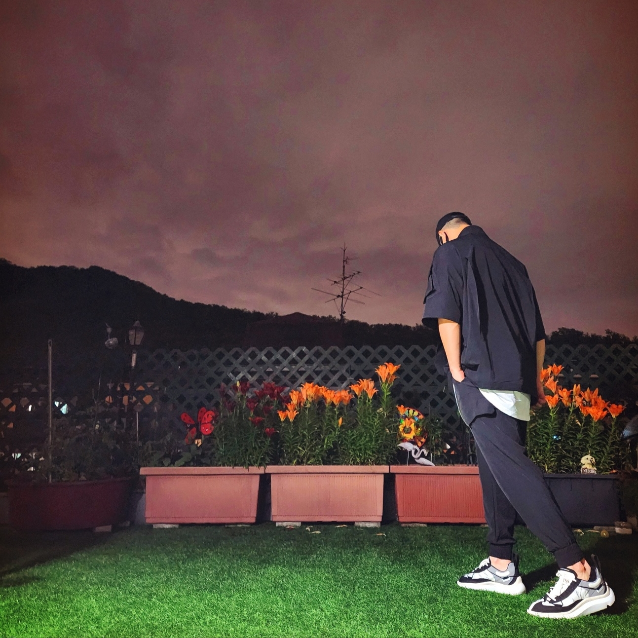 Y-3 Shiku Run Core White 착용 스타일 - 2