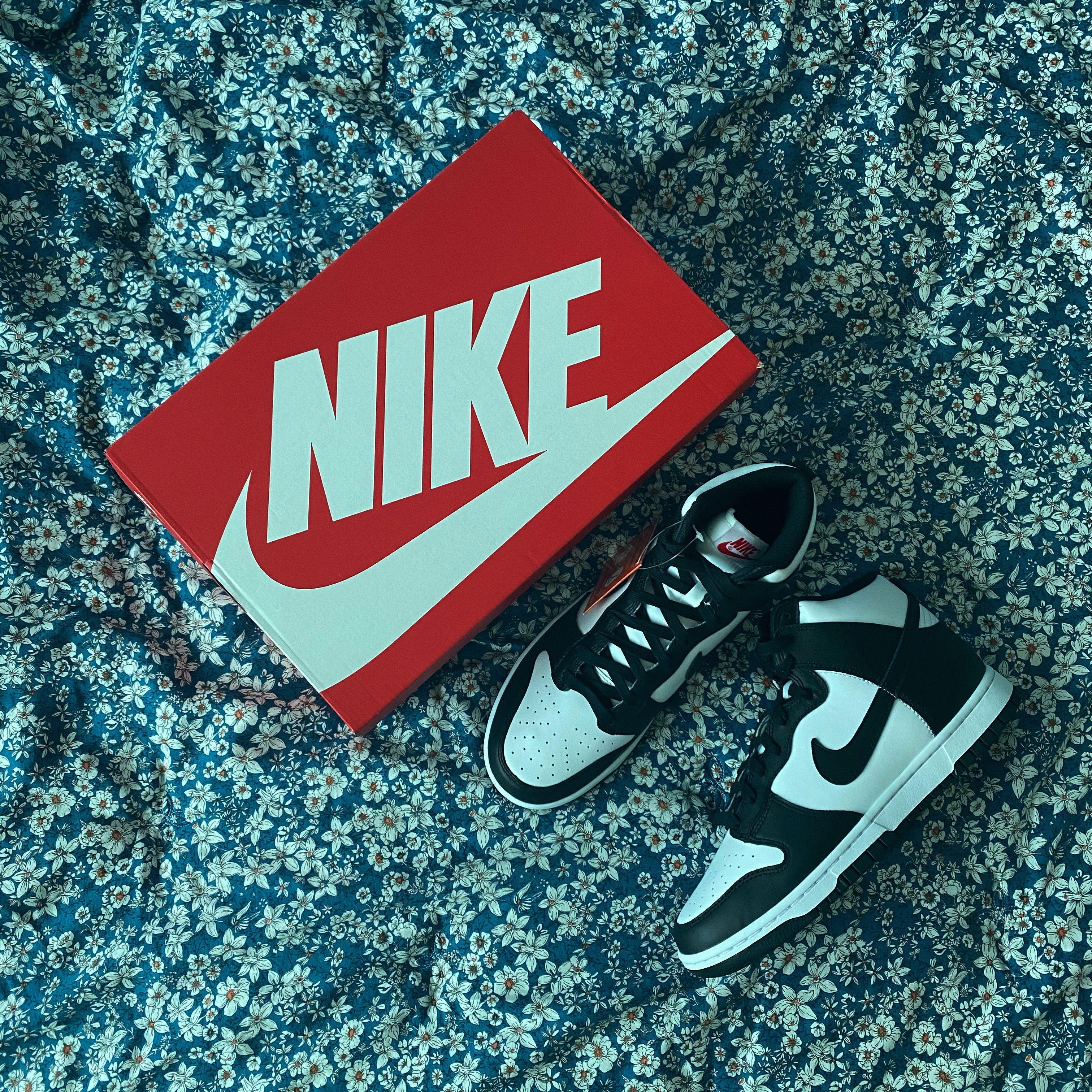 Nike Dunk High Retro Championship White 착용 스타일