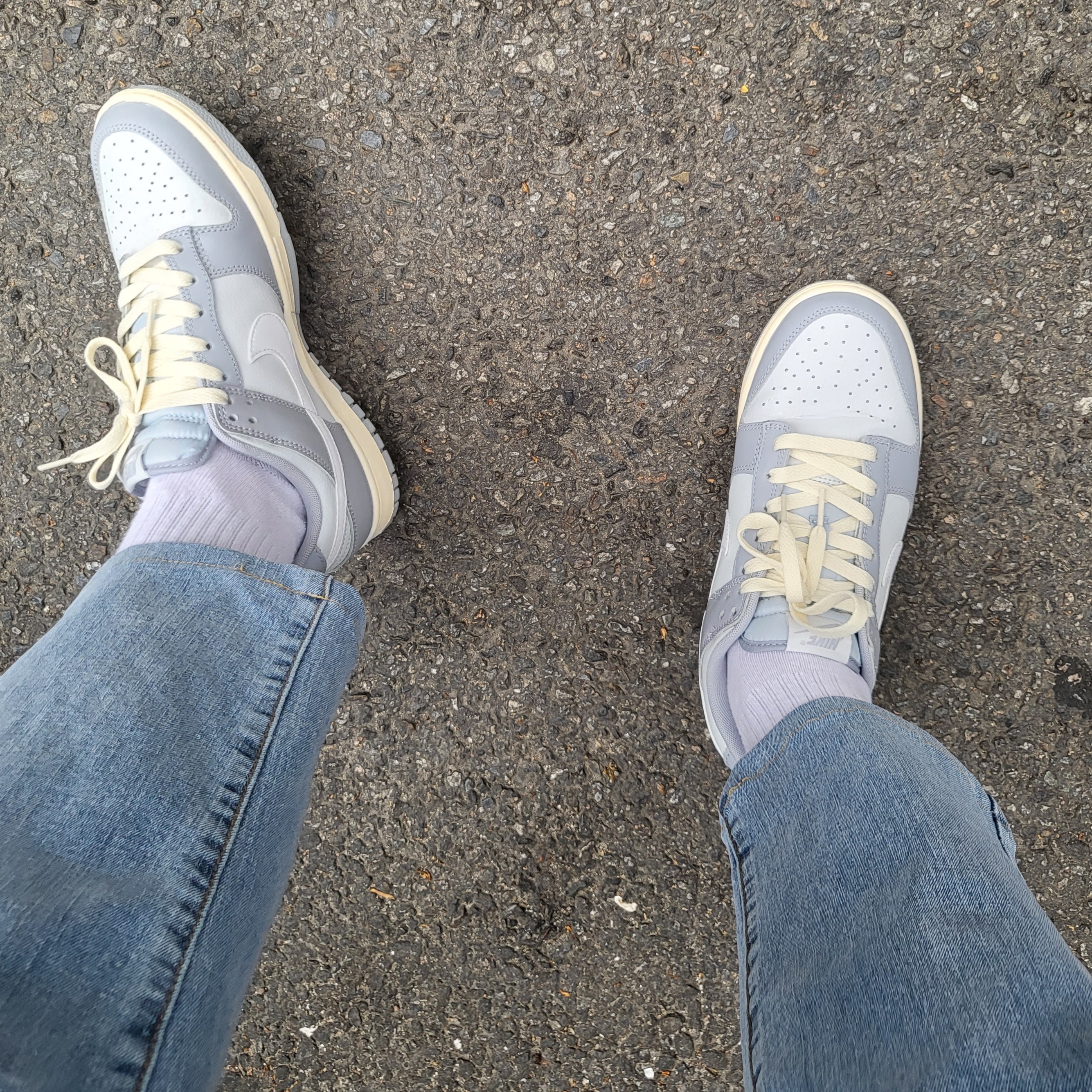 Nike Dunk Low Retro Wolf Grey 착용 스타일