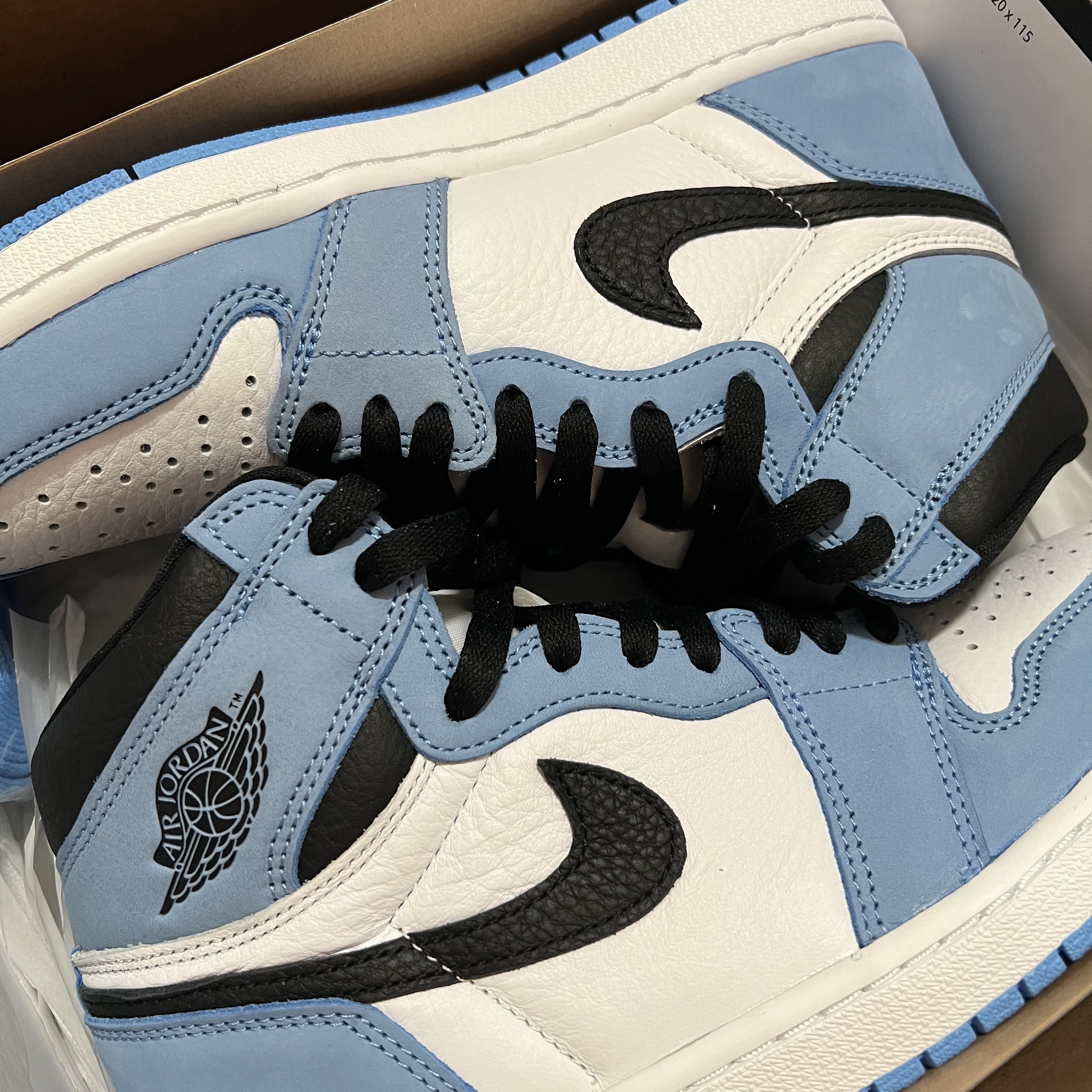 Jordan 1 Retro High OG University Blue, (GS) Jordan 1 Retro High OG University Blue 착용 스타일