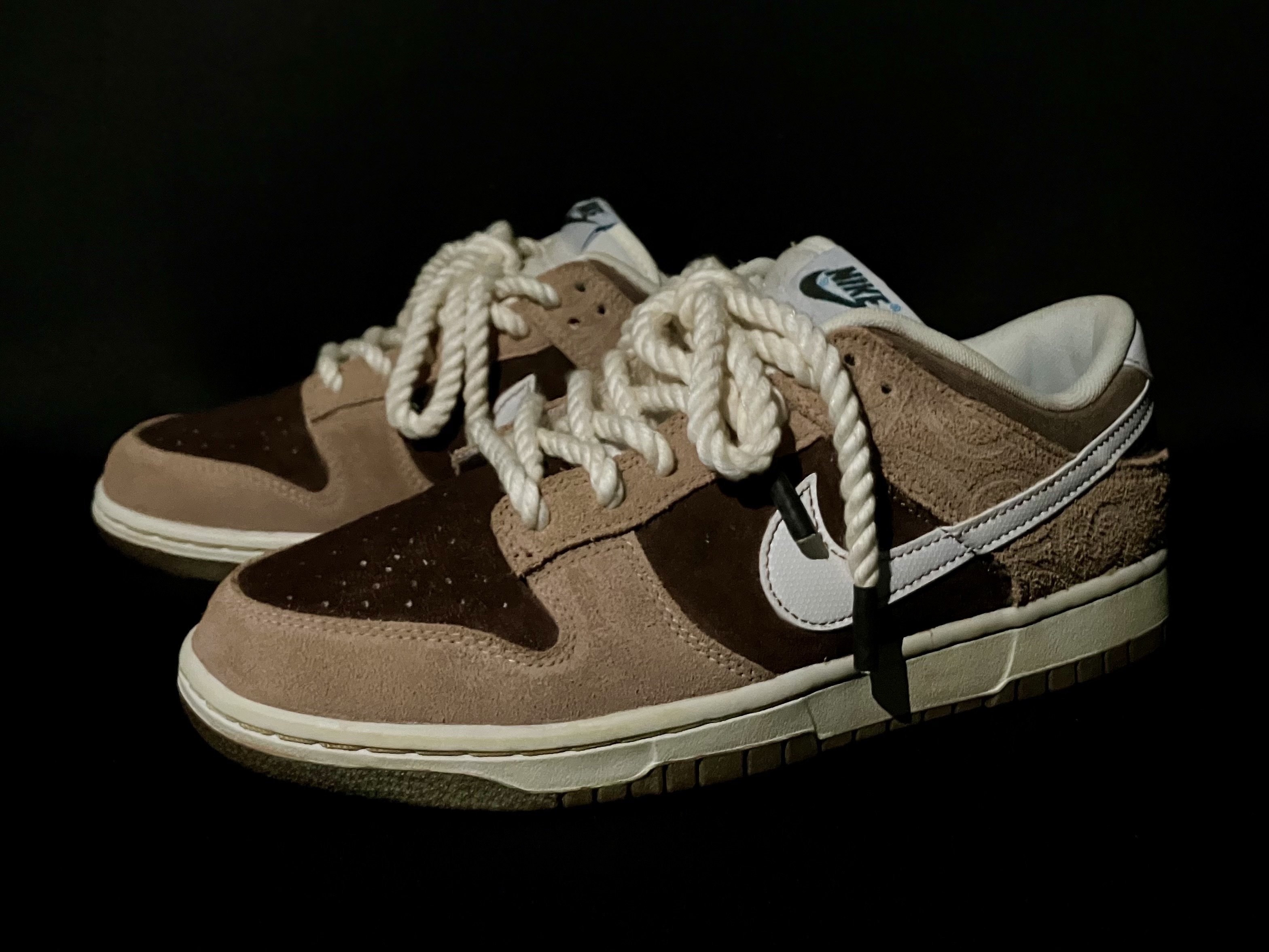 Nike Dunk Low Retro SE Barber Shop Grey 착용 스타일 - 1