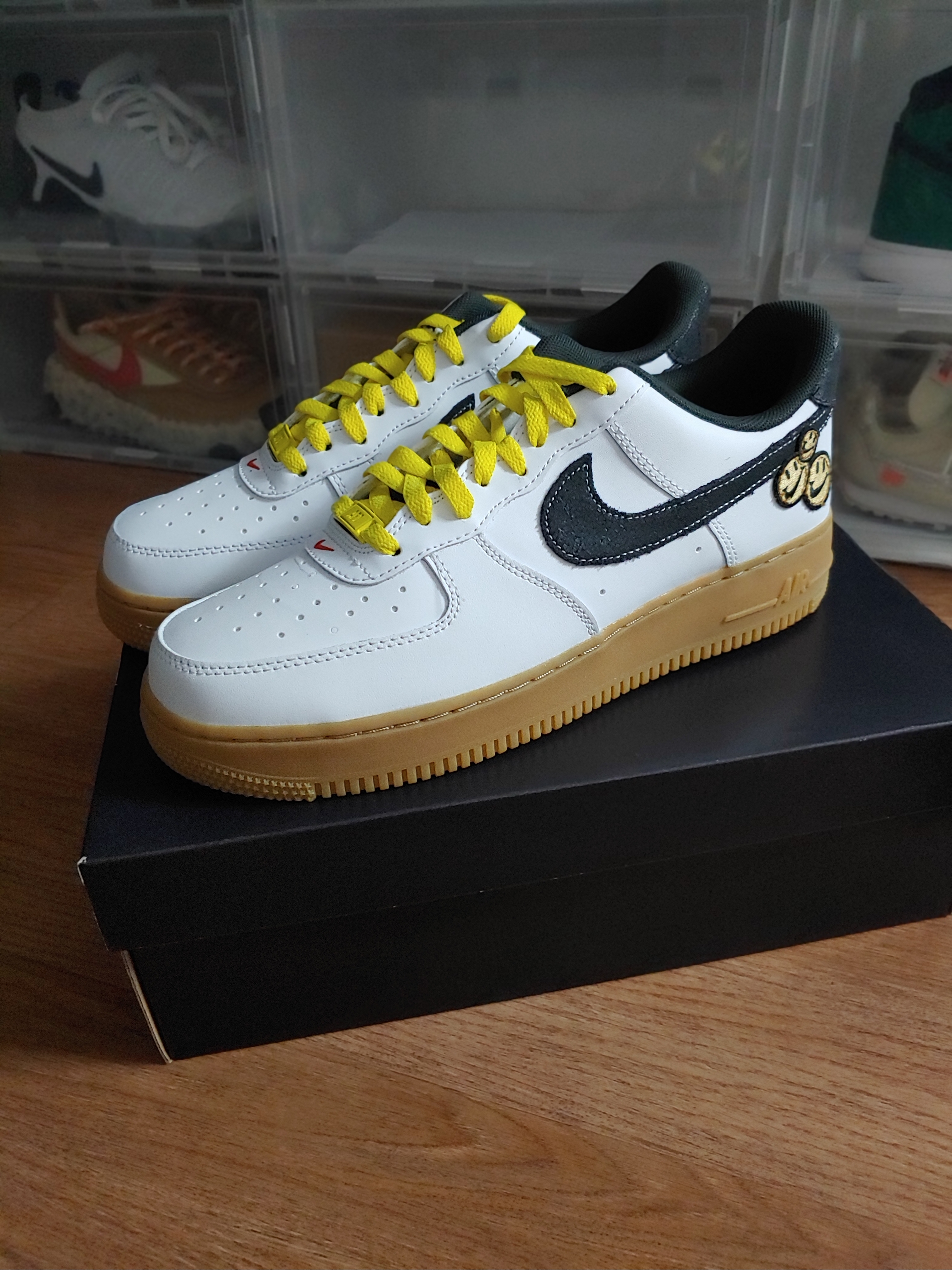 Nike Air Force 1 '07 LV8 Go The Extra Smile 착용 스타일 - 1
