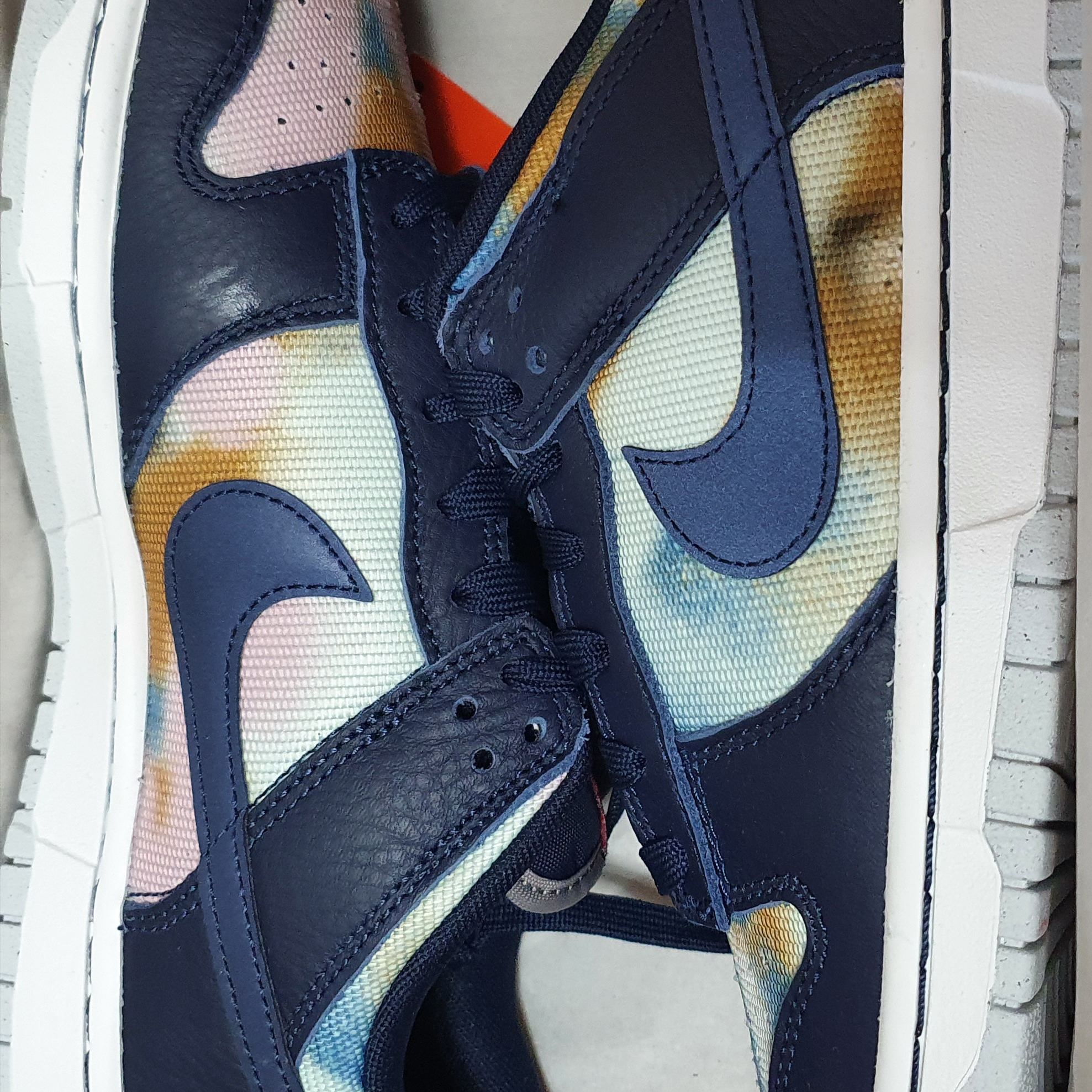 Nike Dunk Low Retro PRM Obsidian Graffiti 착용 스타일 - 1