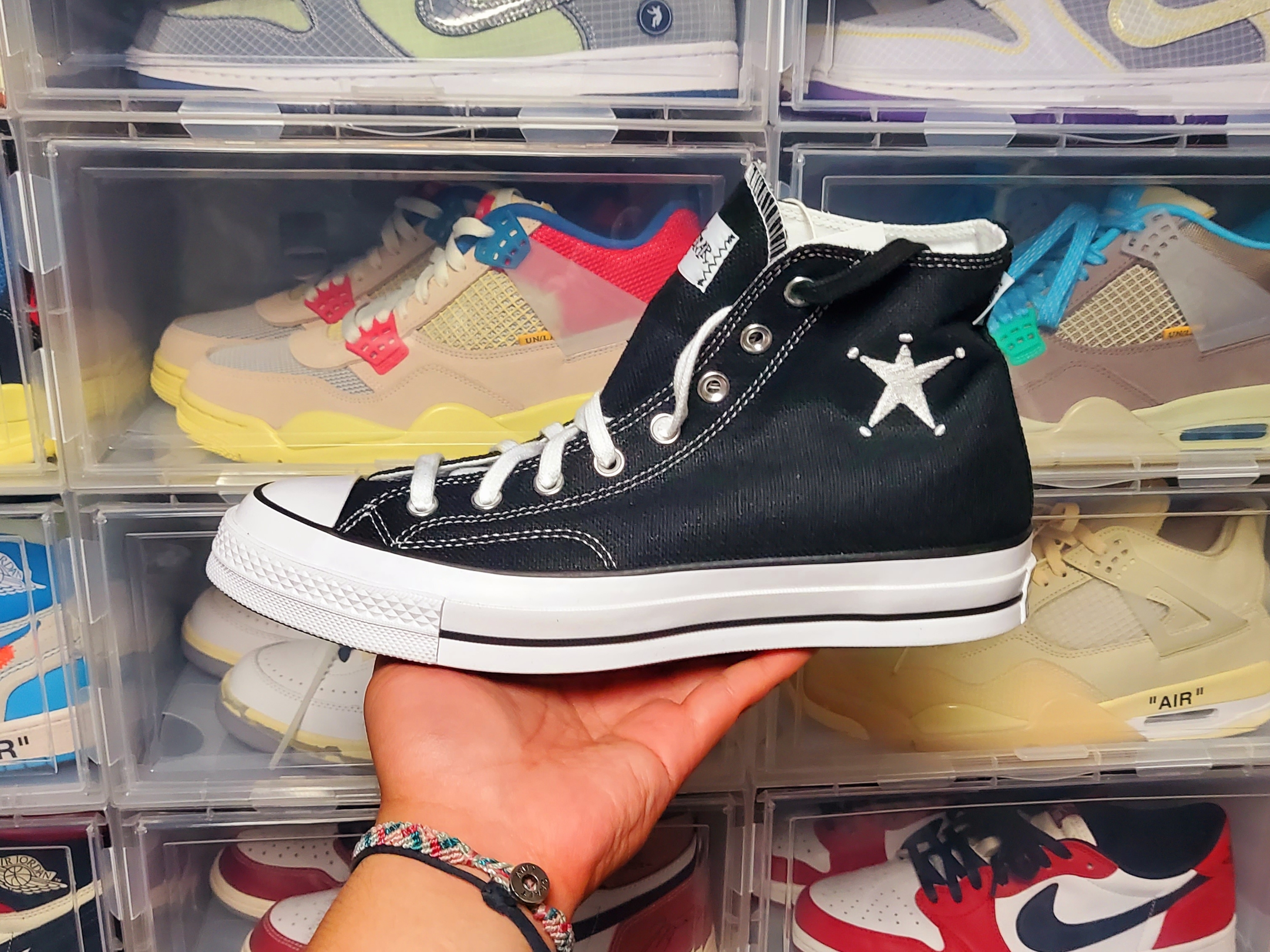 Converse x Stussy Chuck 70 High Black 착용 스타일 - 2