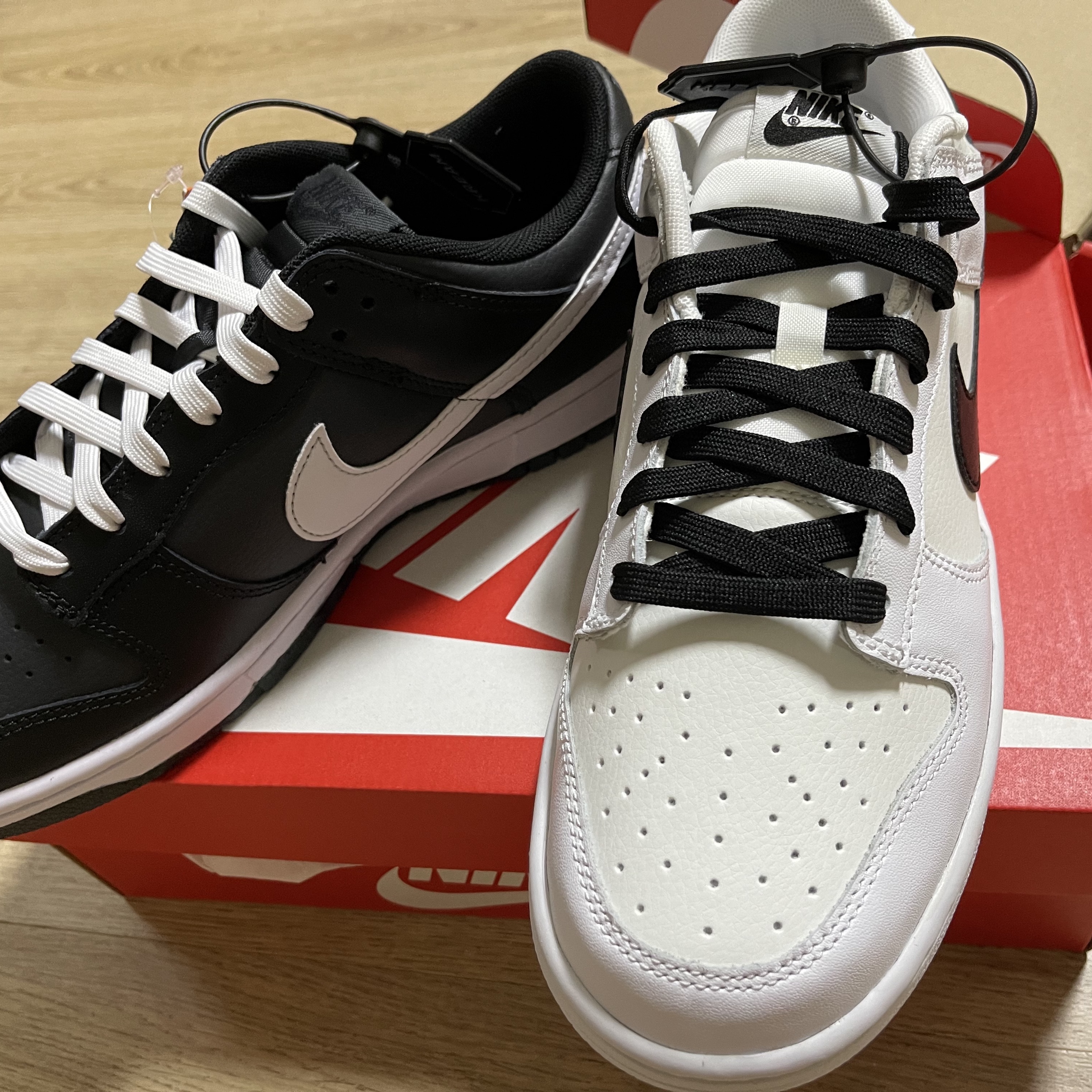 Nike Dunk Low Retro Summit White, Nike Dunk Low Retro Black White 착용 스타일 - 3