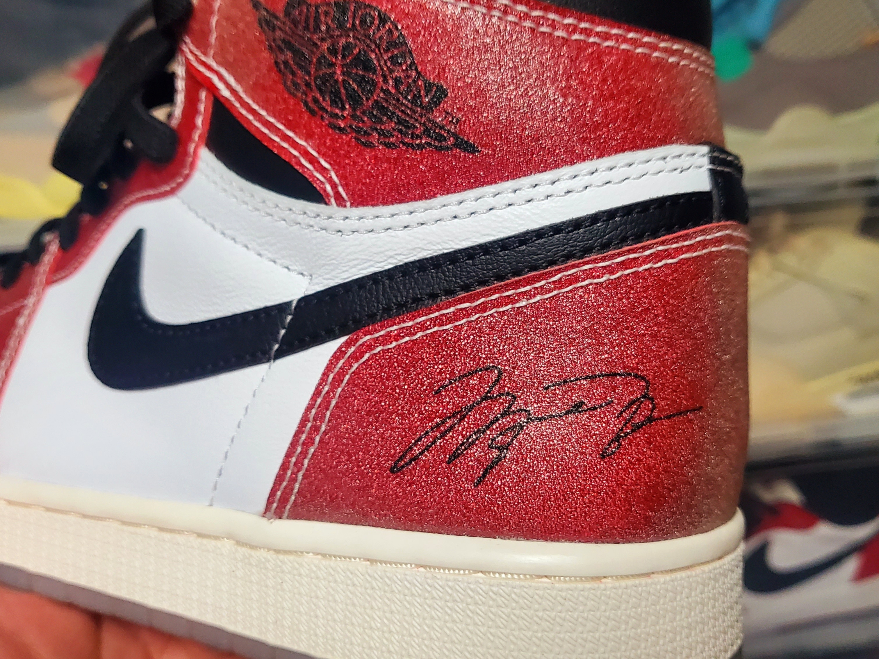 Jordan 1 x Trophy Room Retro High OG SP Chicago 착용 스타일 - 4