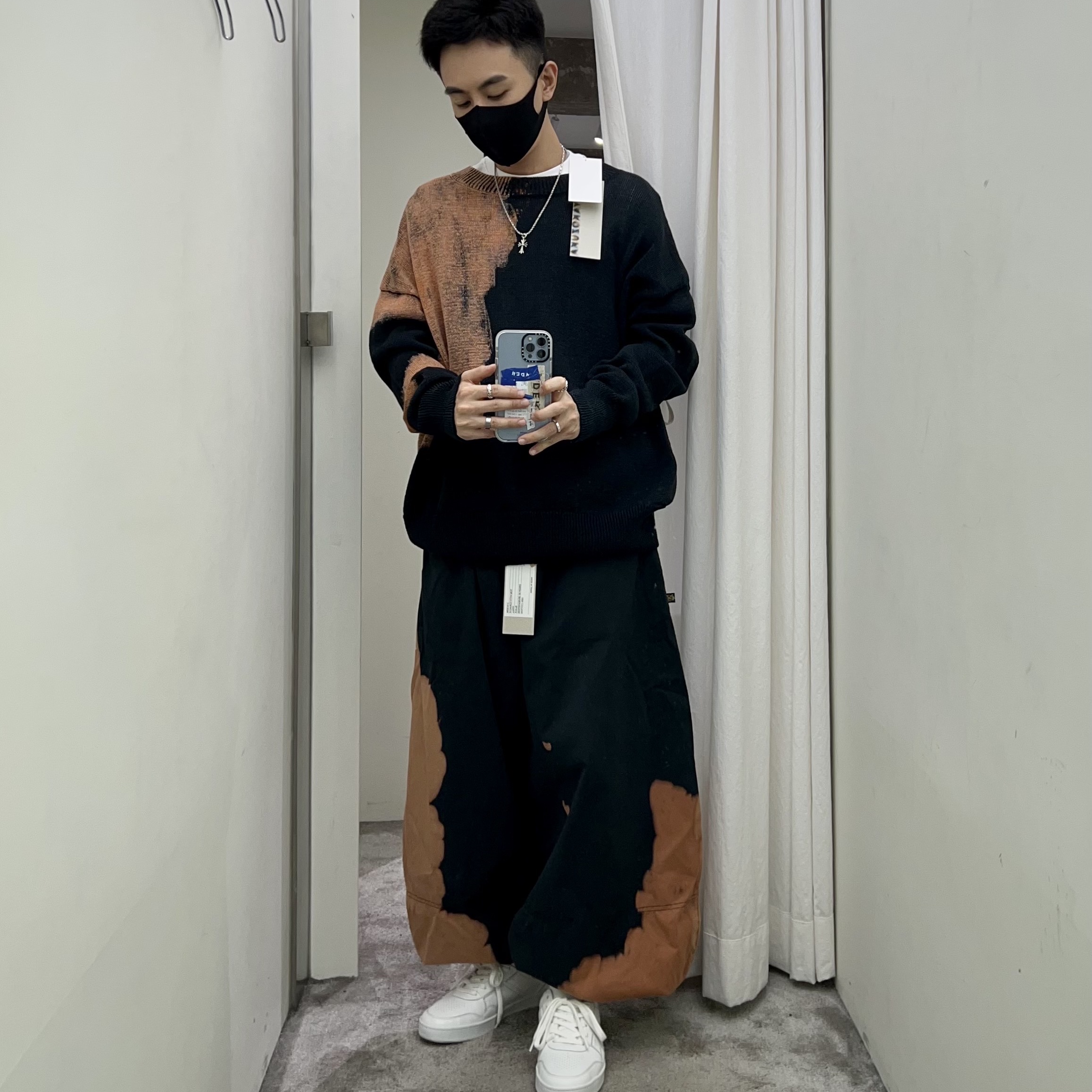 (W) Celine Trainer Low Lace Up Calfskin Sneakers Optic White 착용 스타일