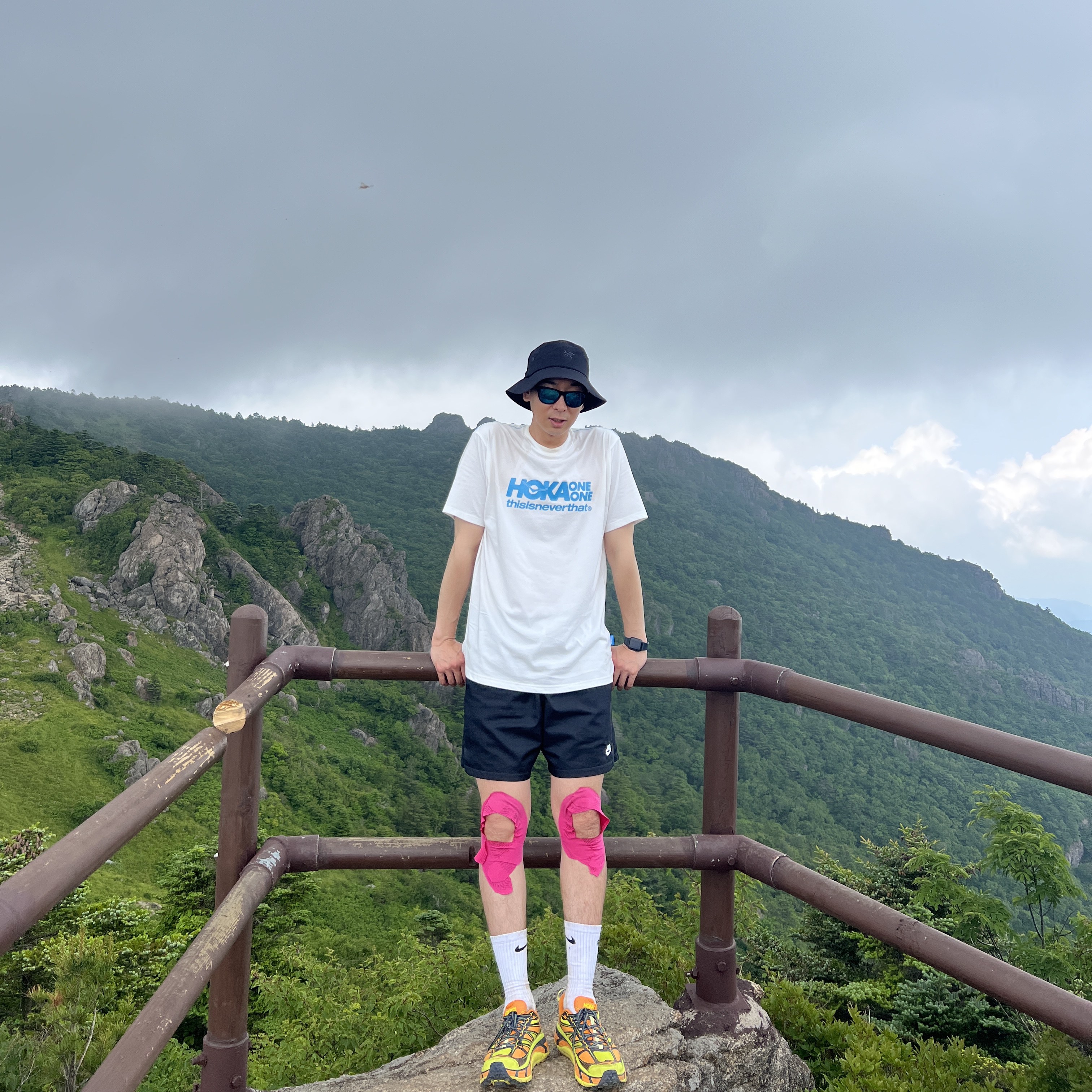 Arc'teryx Sinsolo Hat Black 착용 스타일