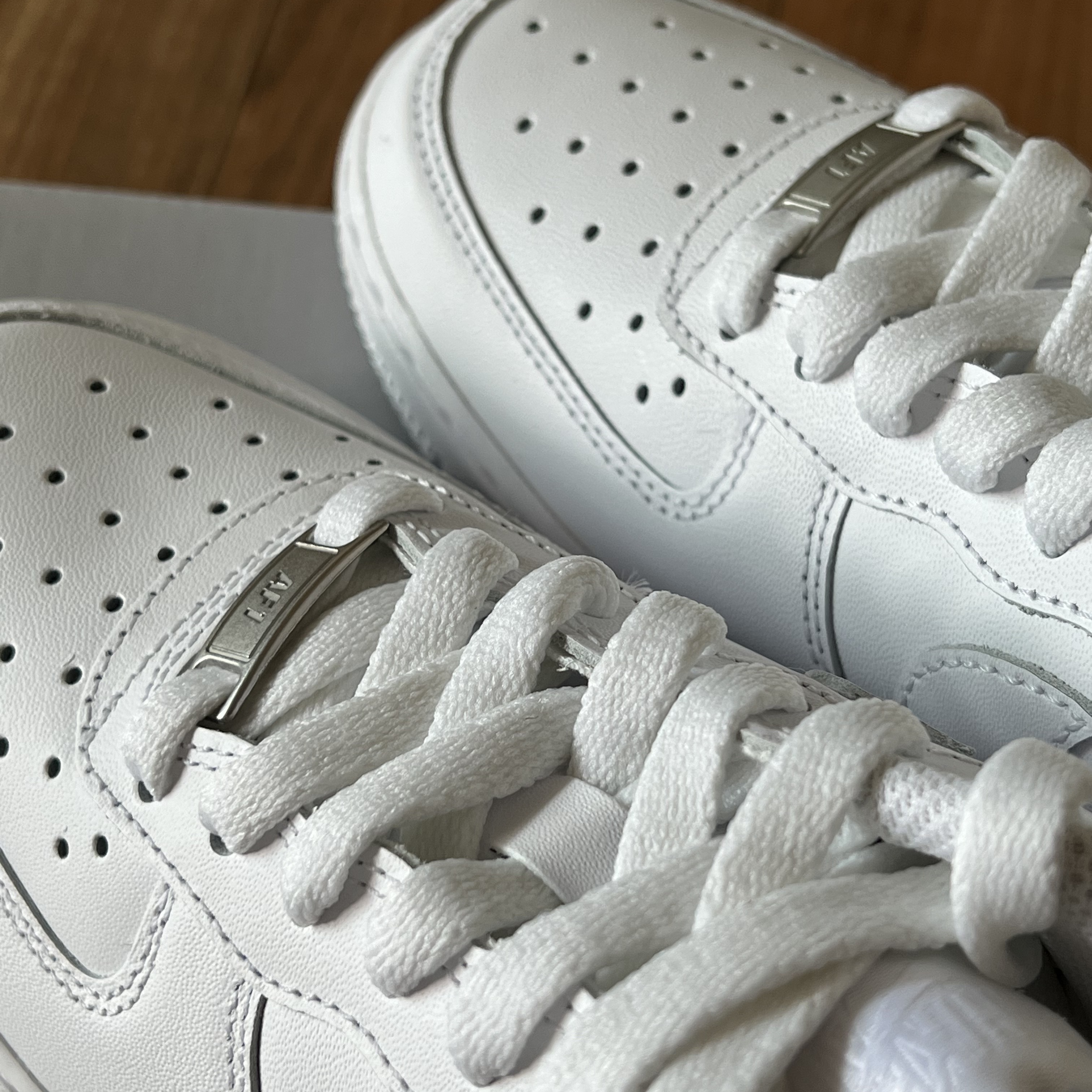 (W) Nike Air Force 1 '07 Low White 착용 스타일 - 2