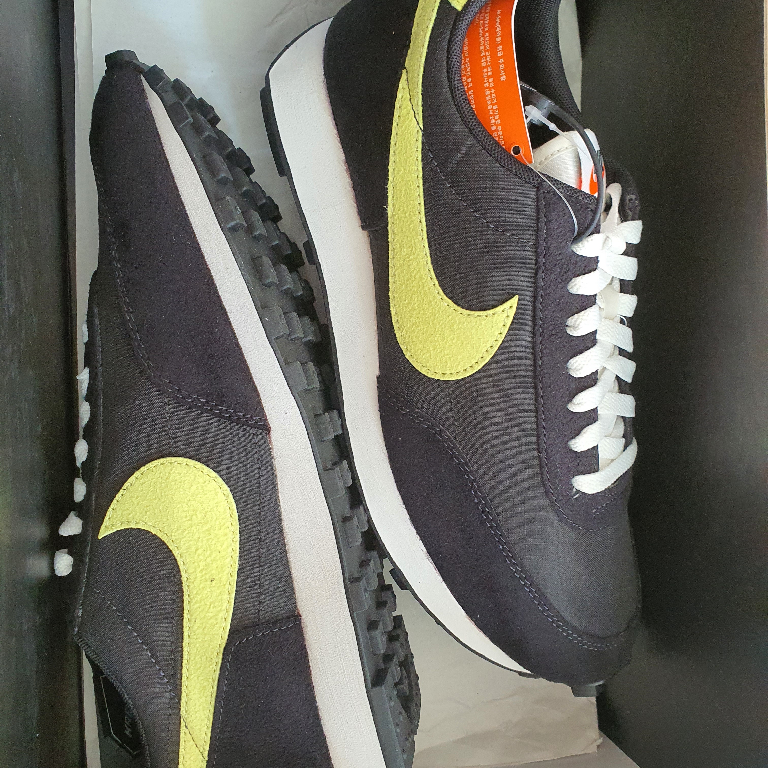 (W) Nike Daybreak Summit White 착용 스타일