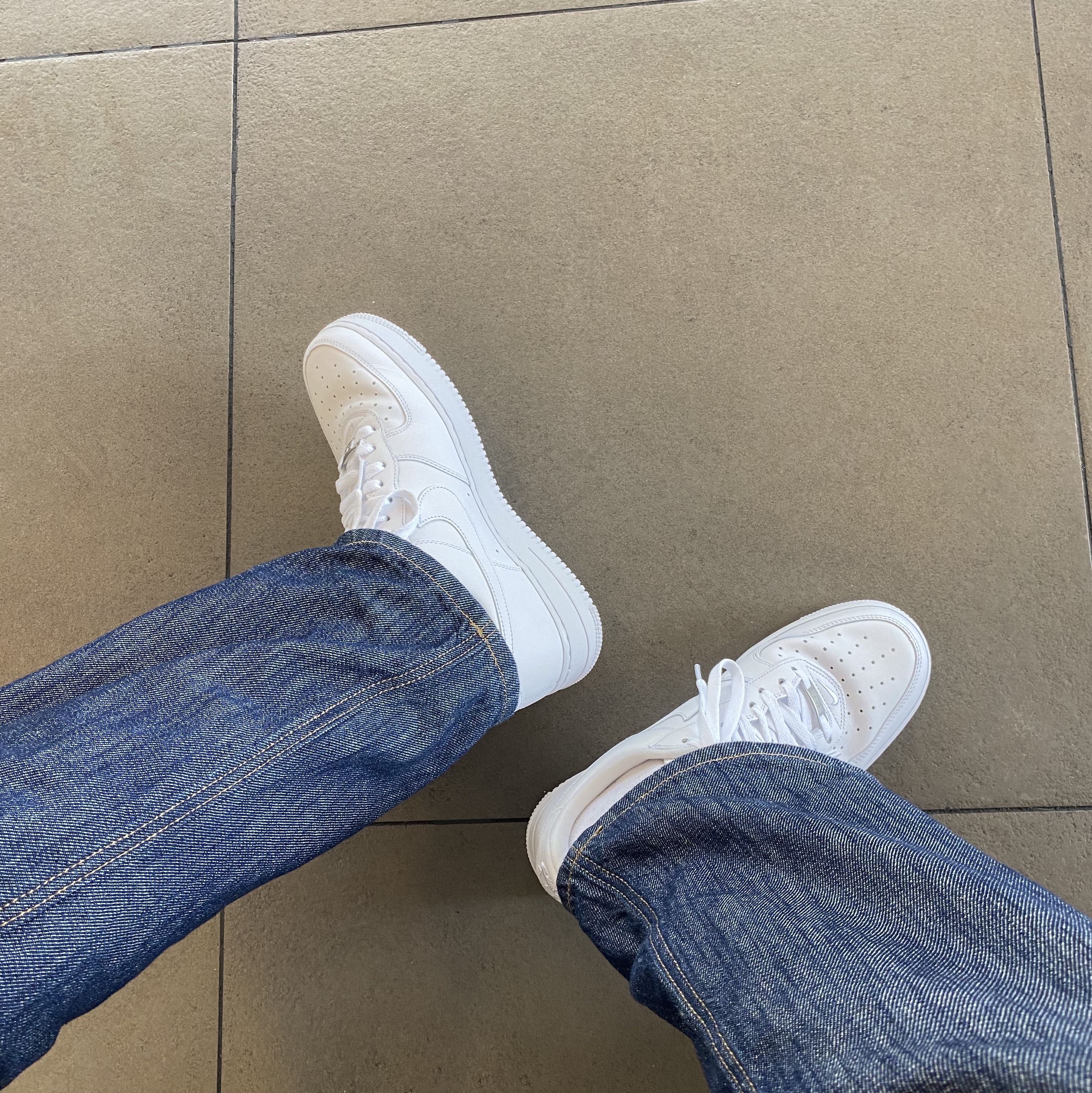 Nike x Supreme Air Force 1 Low White 착용 스타일