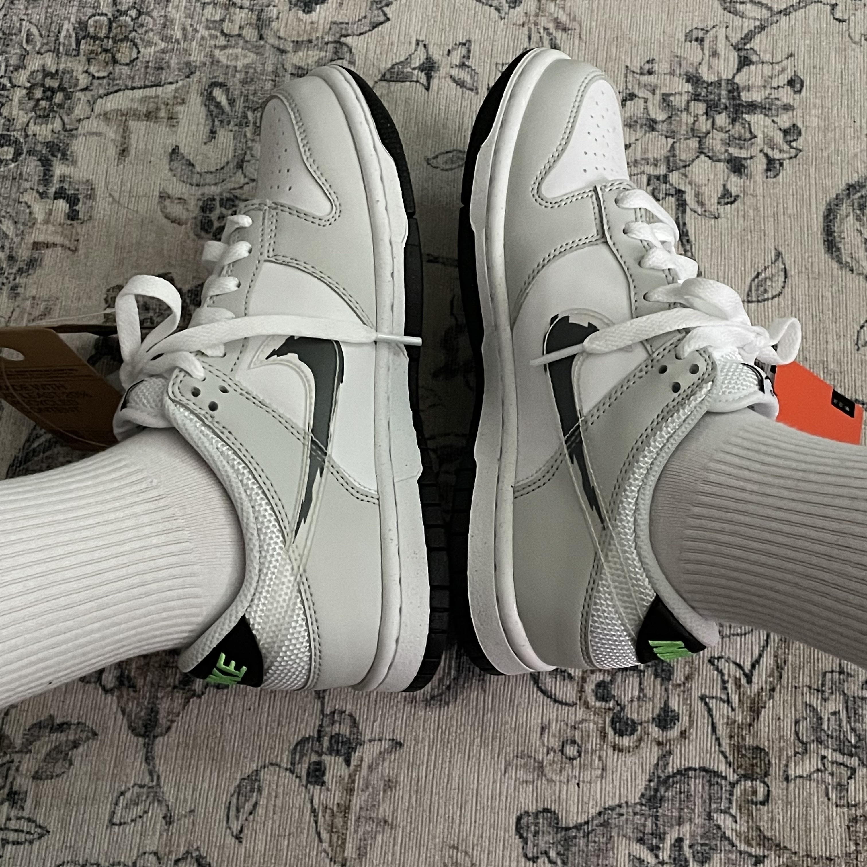 (GS) Nike Dunk Low Photon Dust 착용 스타일 - 1