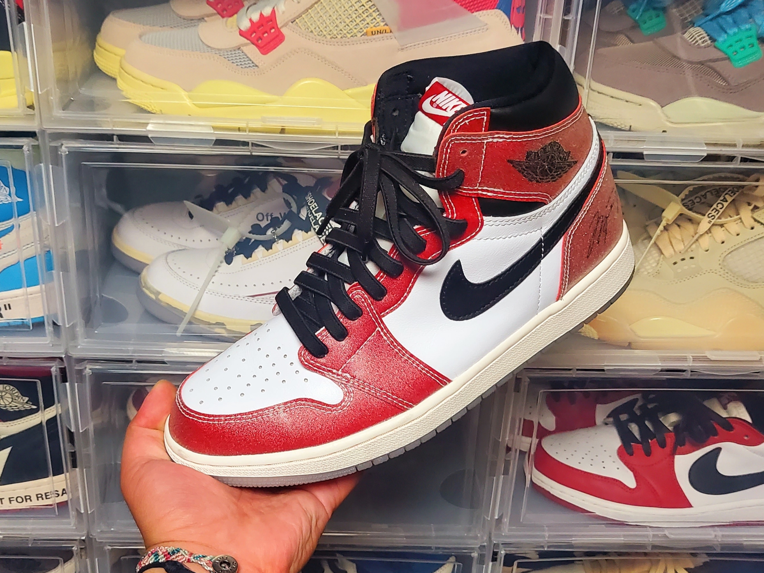 Jordan 1 x Trophy Room Retro High OG SP Chicago 착용 스타일 - 1