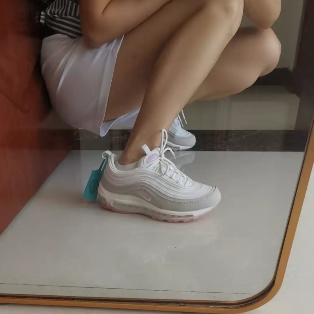 (W) Nike Air Max 97 Summit White Rose 착용 스타일